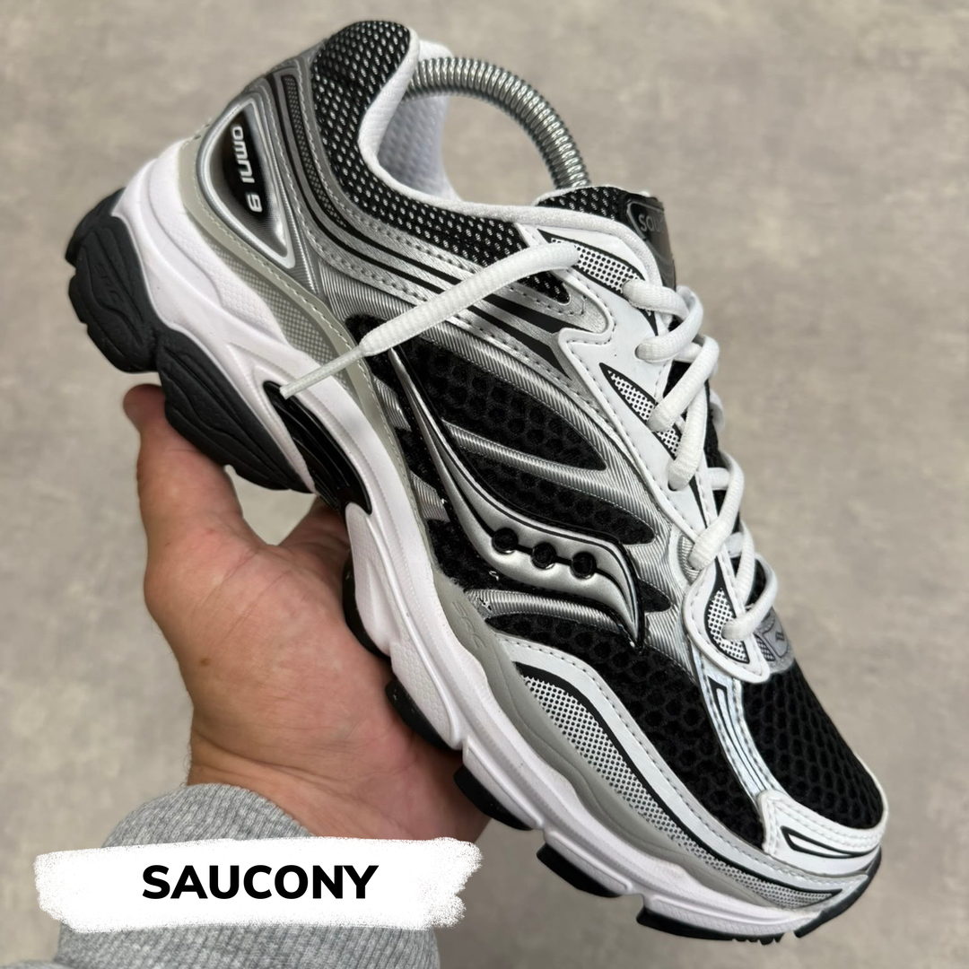 SAUCONY