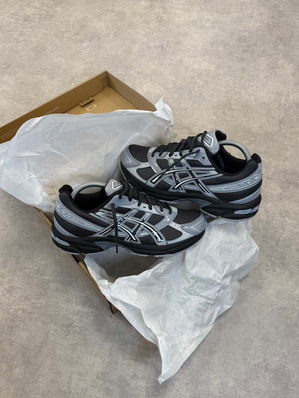 ASICS Gel-1130 – Graphite Grey / Gravel