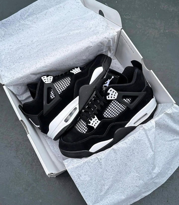 Air Jordan 4 Retro – White Thunder