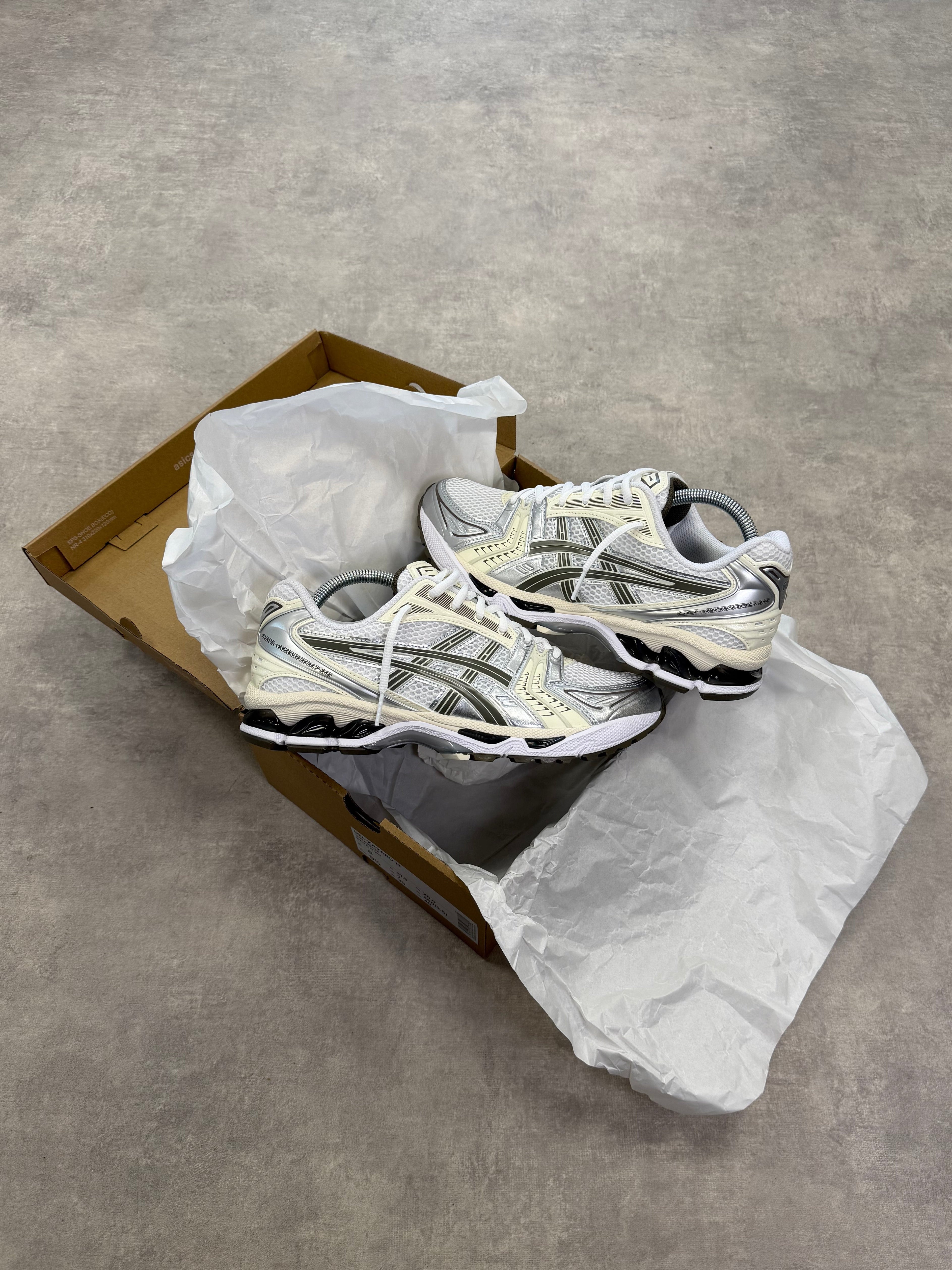 ASICS GEL-KAYANO 14 WHITE/IVORY