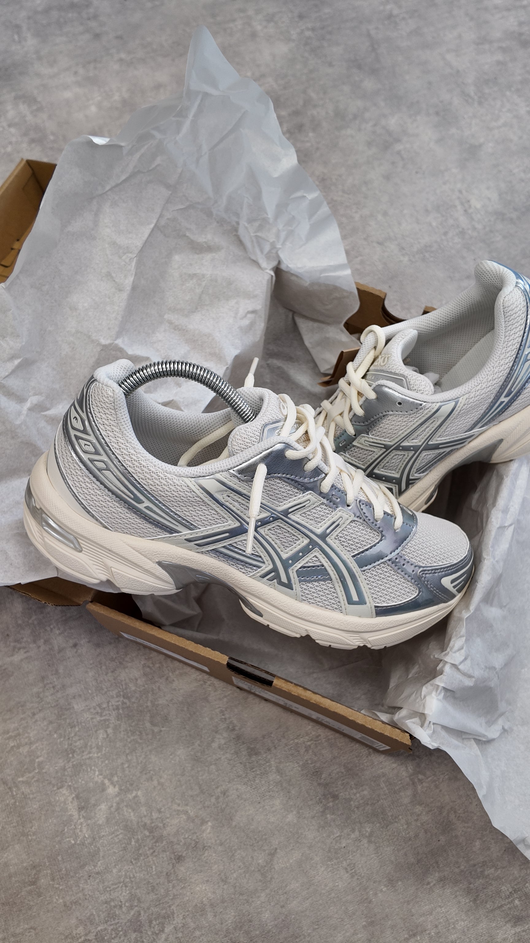 ASICS GEL-1130 CREAM/PURE SILVER