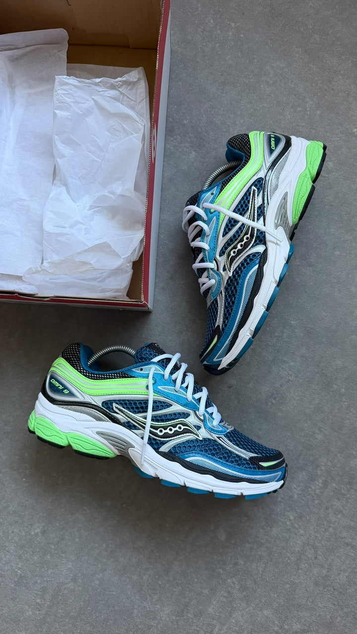 Saucony ProGrid Omni 9 – Blue / Lime