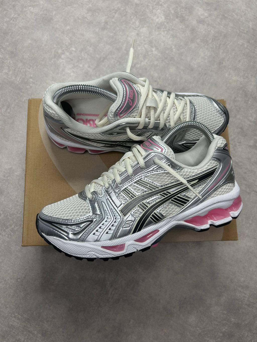 ASICS GEL KAYANO 14 cream/sweet pink