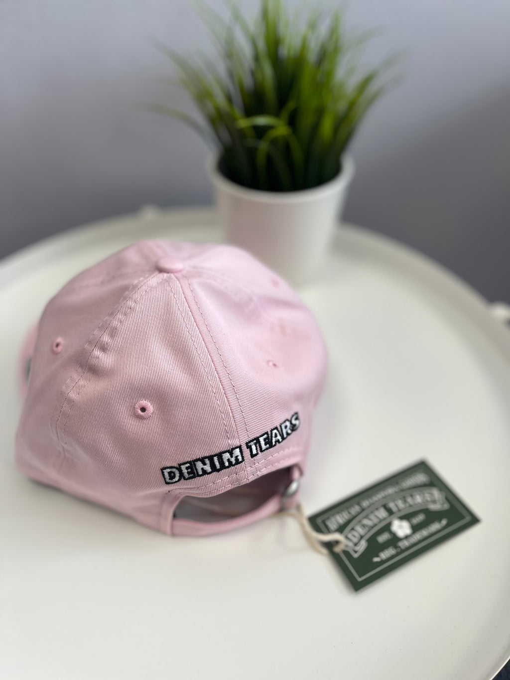 Denim Tears peace Wreath SnapBack Cap  Pink