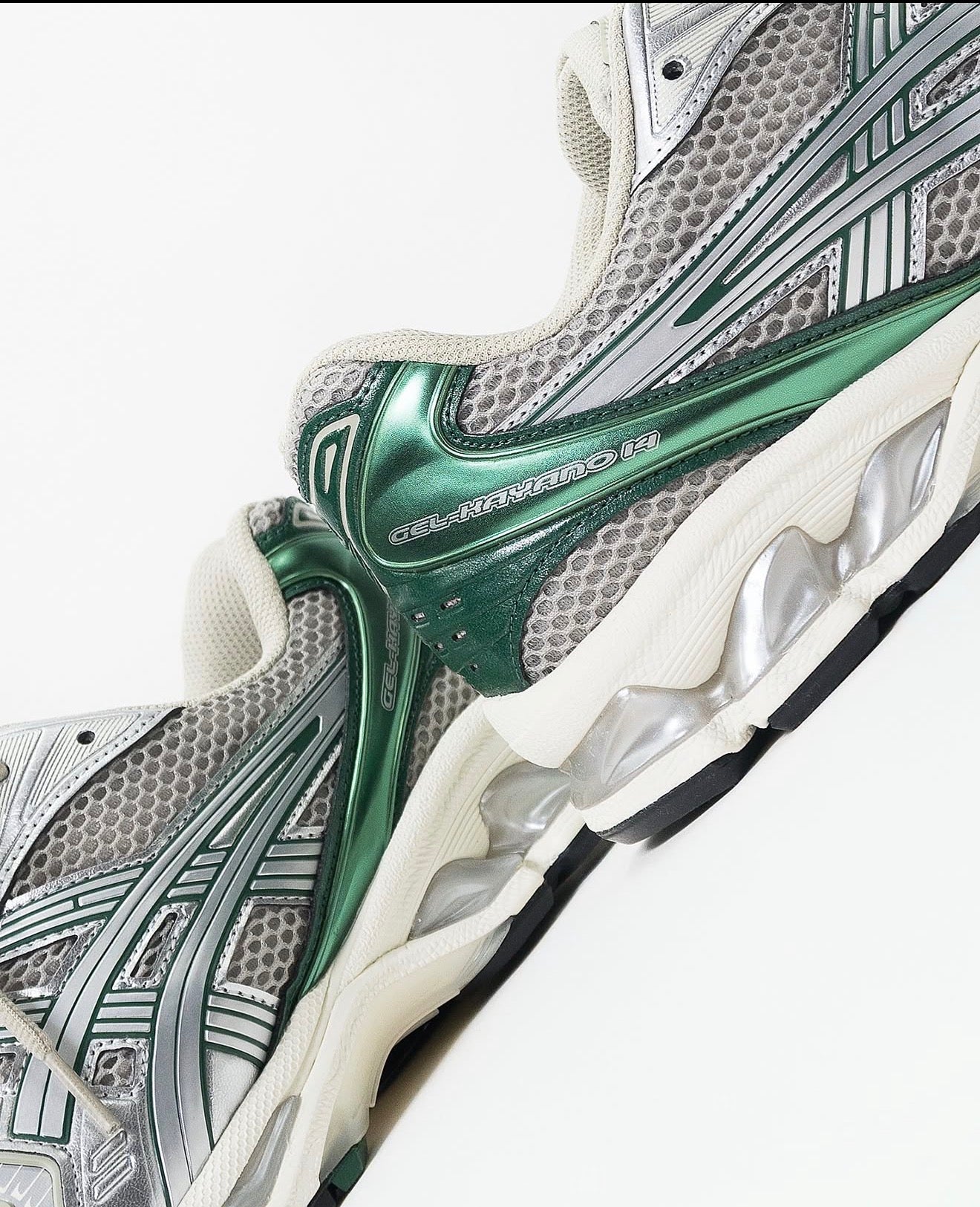 ASICS GEL-KAYANO 14 DRIED LEAF/SILVER