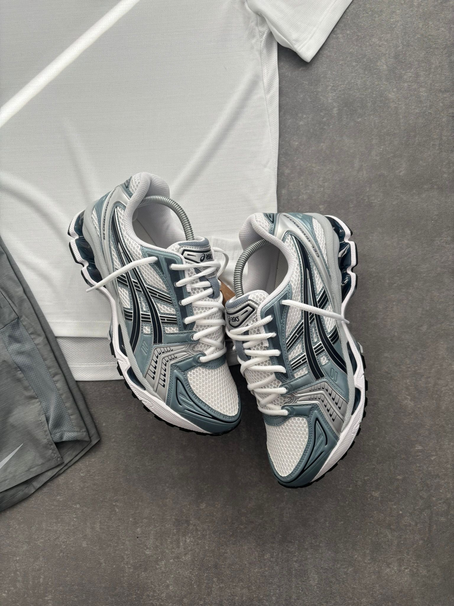 ASICS GEL-KAYANO 14  WHITE/FJORD GREY