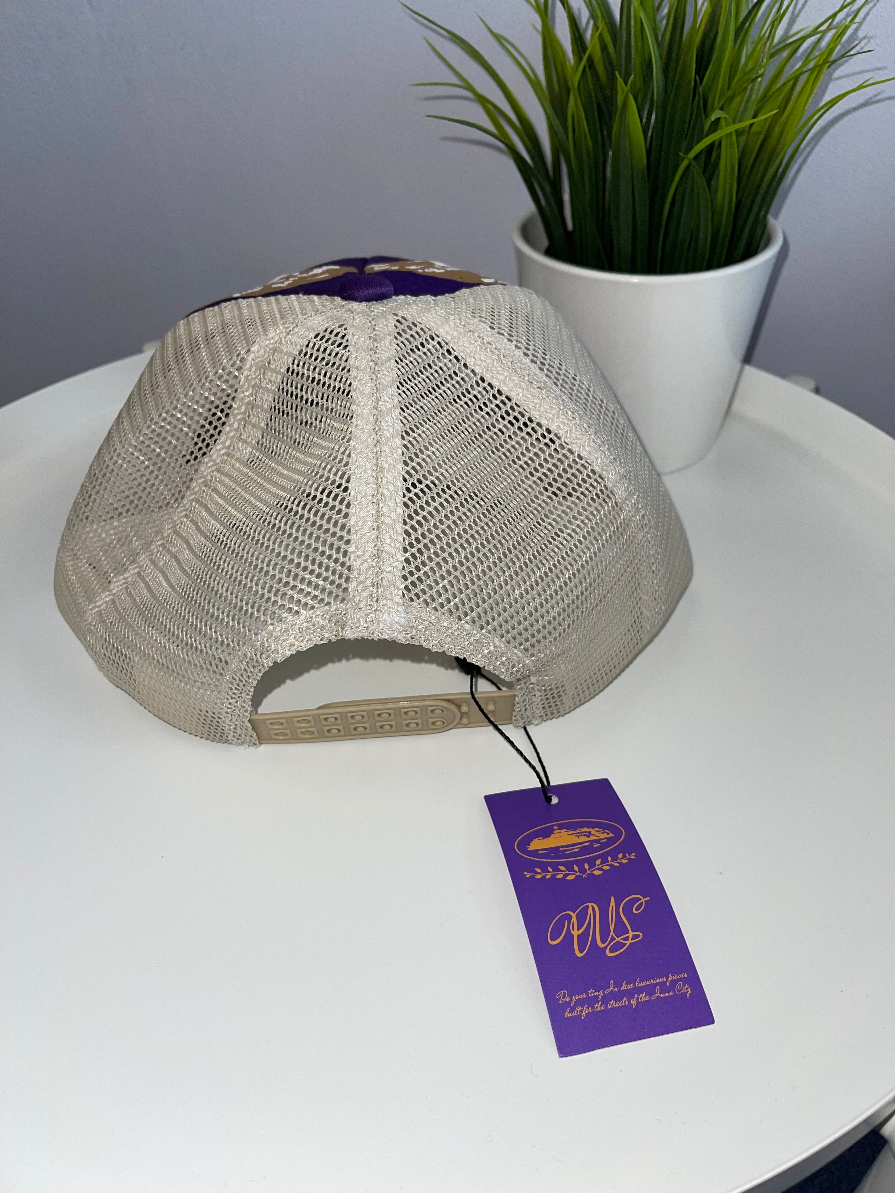 CORTEIZ RTW DIPSET TRUCKER HAT PURPLE