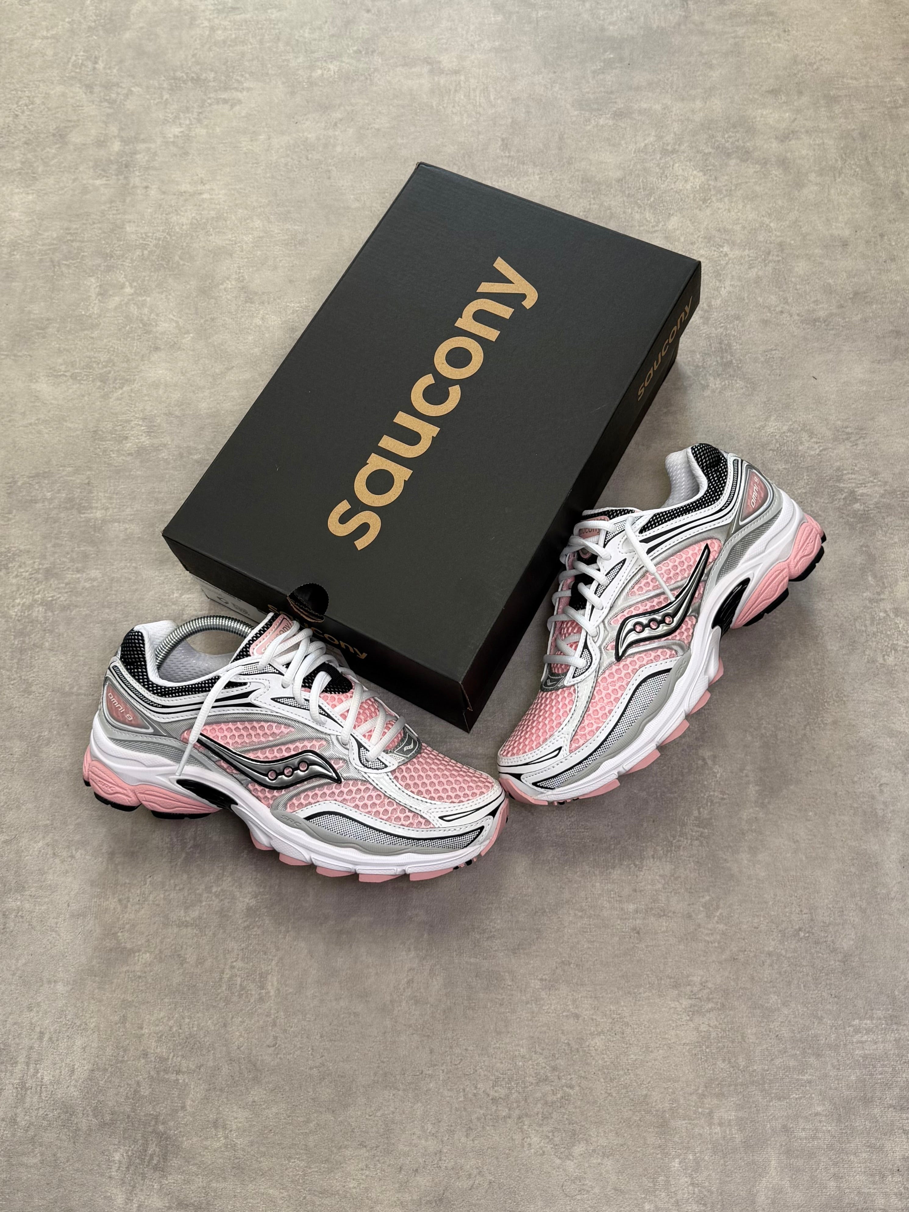 SAUCONY PROGRID OMNI 9 - PINK MESH