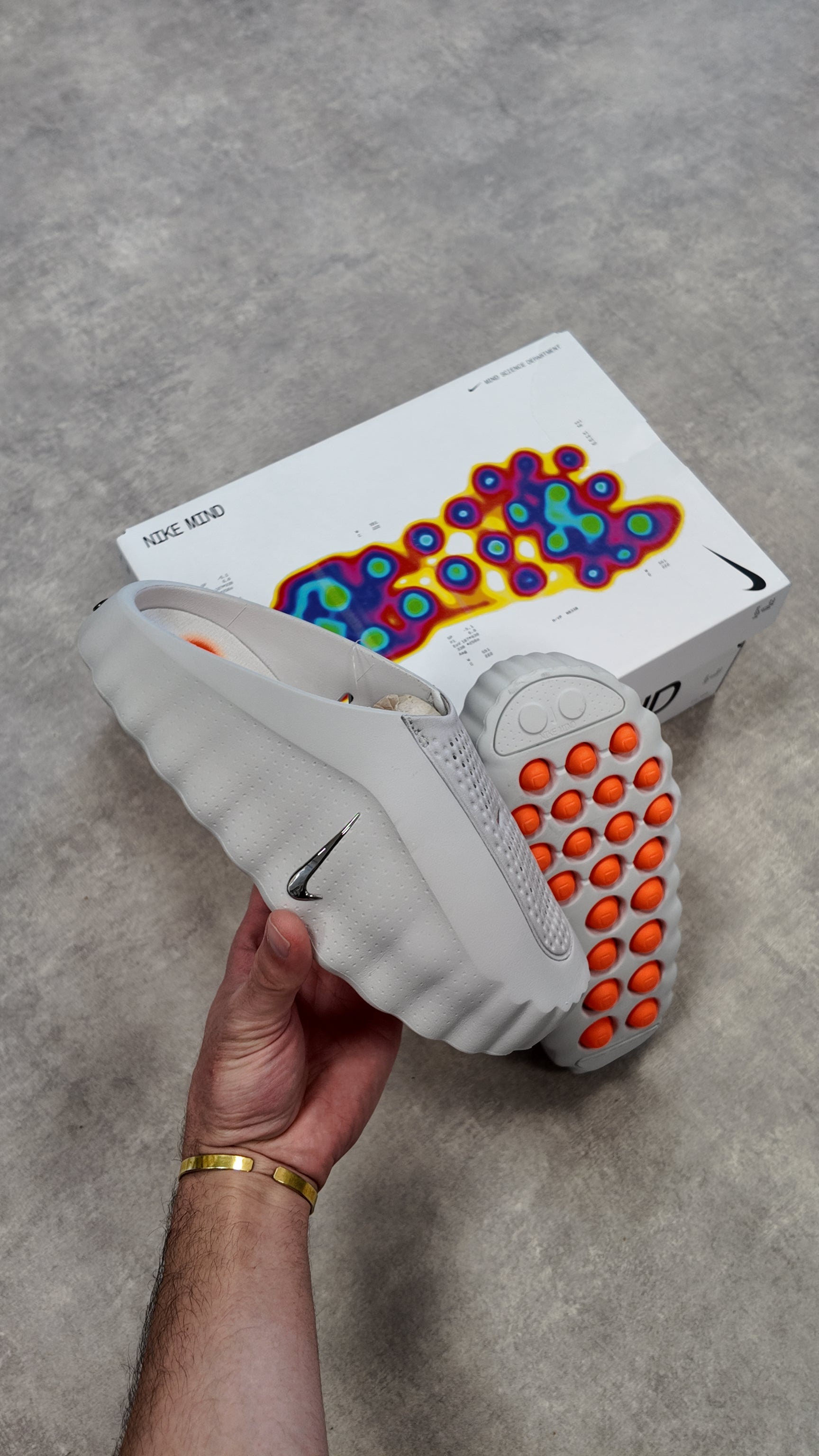 NIKE MIND 001 LIGHT SMOKE GREY