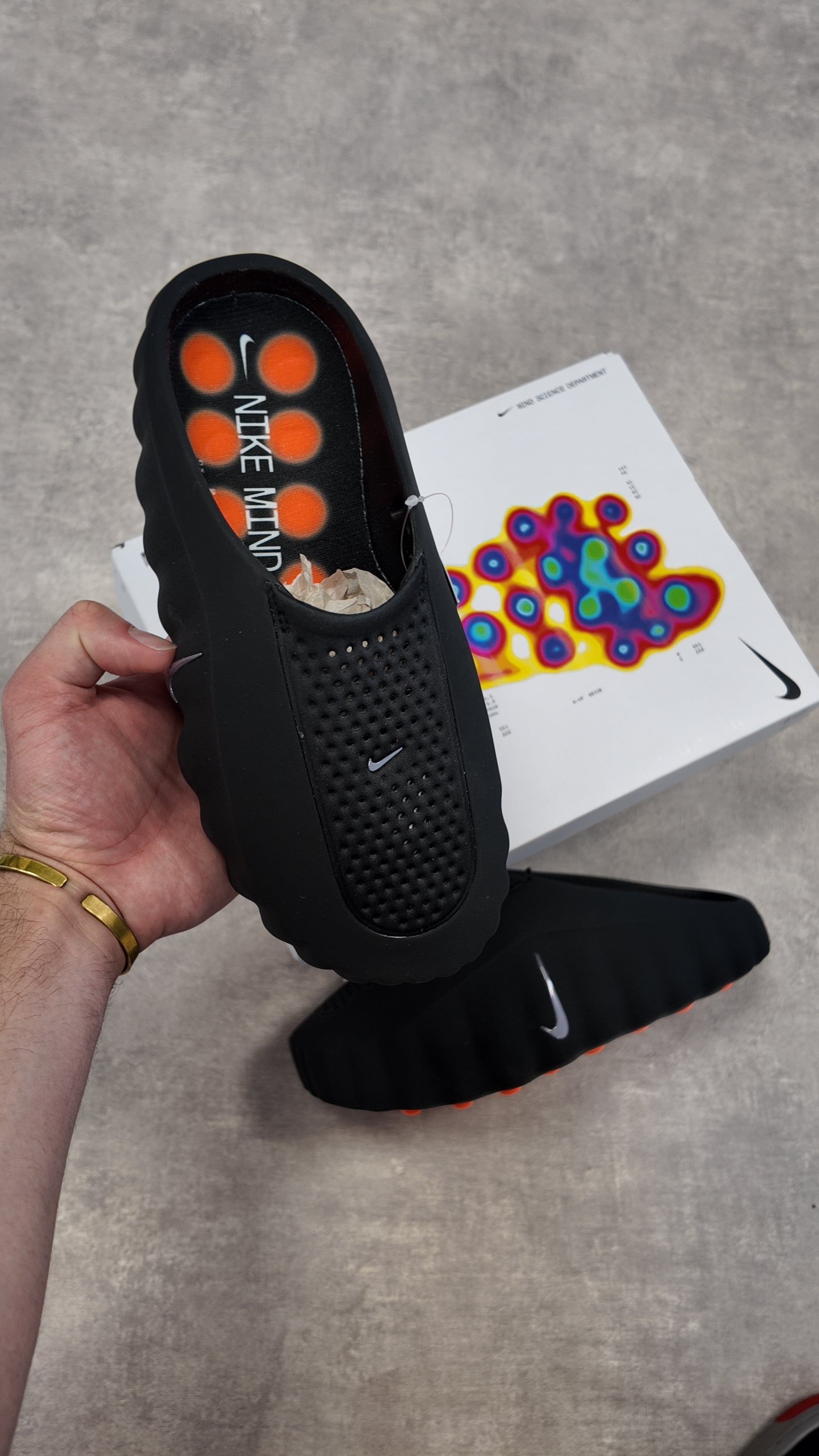 NIKE MIND 001 BLACK