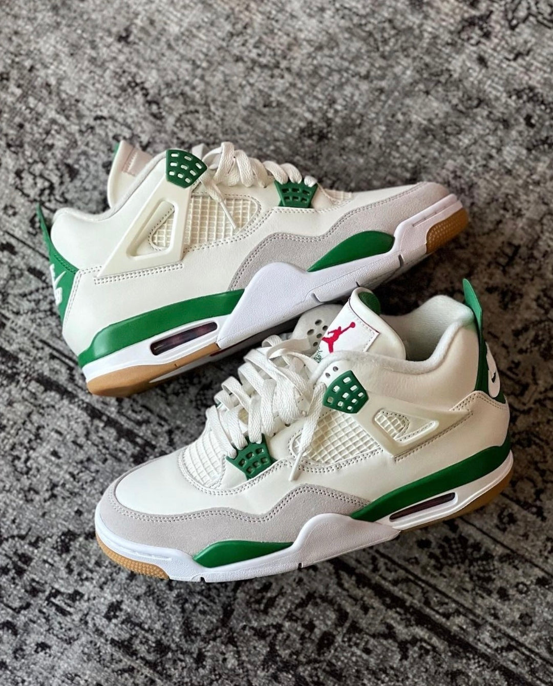 Air Jordan 4 Retro SB – Pine Green