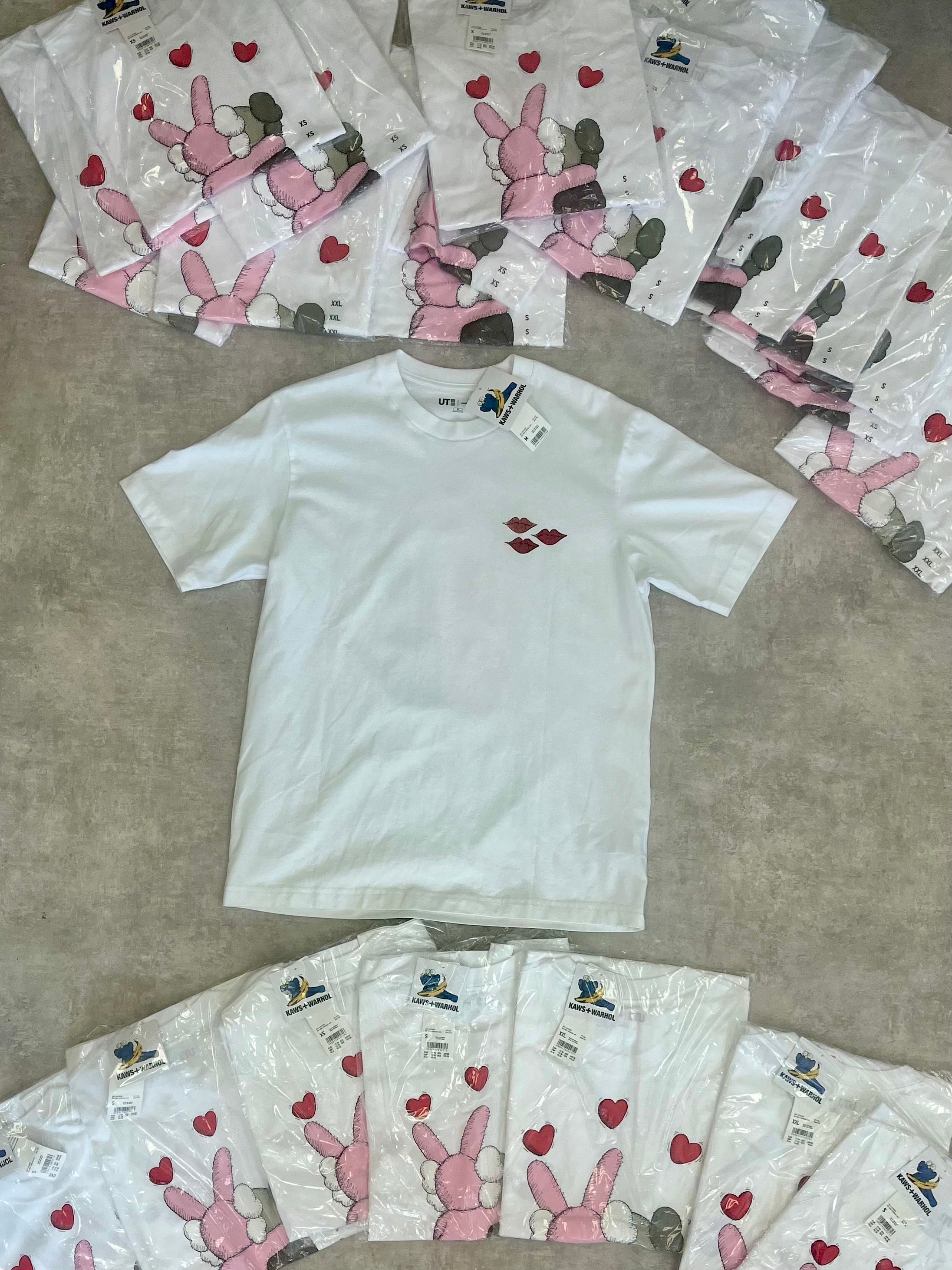 KAWS x WARHOL UNIQLO UT GRAPHIC T-SHIRT - White Red/Pink