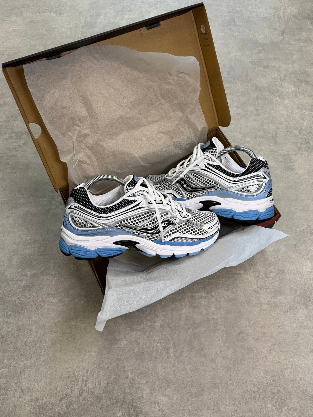 SAUCONY PROGRID OMNI 9 - BLISSFULL BLUE /WHITE