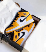 Air Jordan 1 Mid 'Taxi'