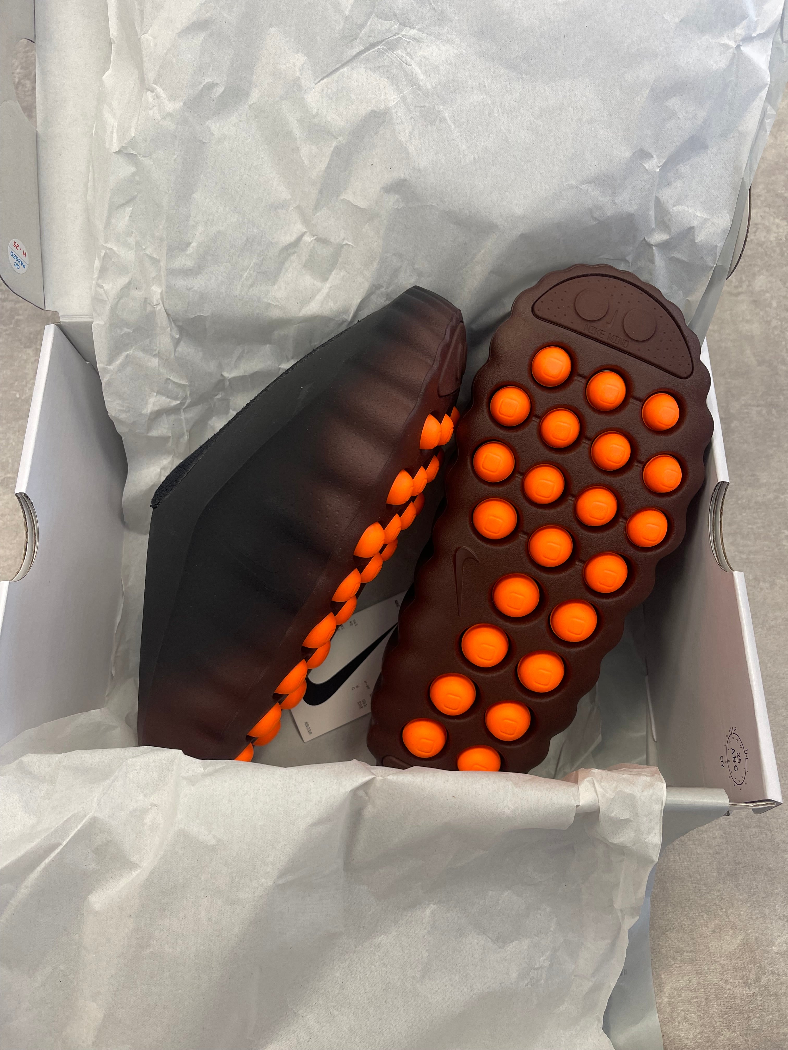NIKE MIND 001 FLYKNIT BRONZE ECLIPSE