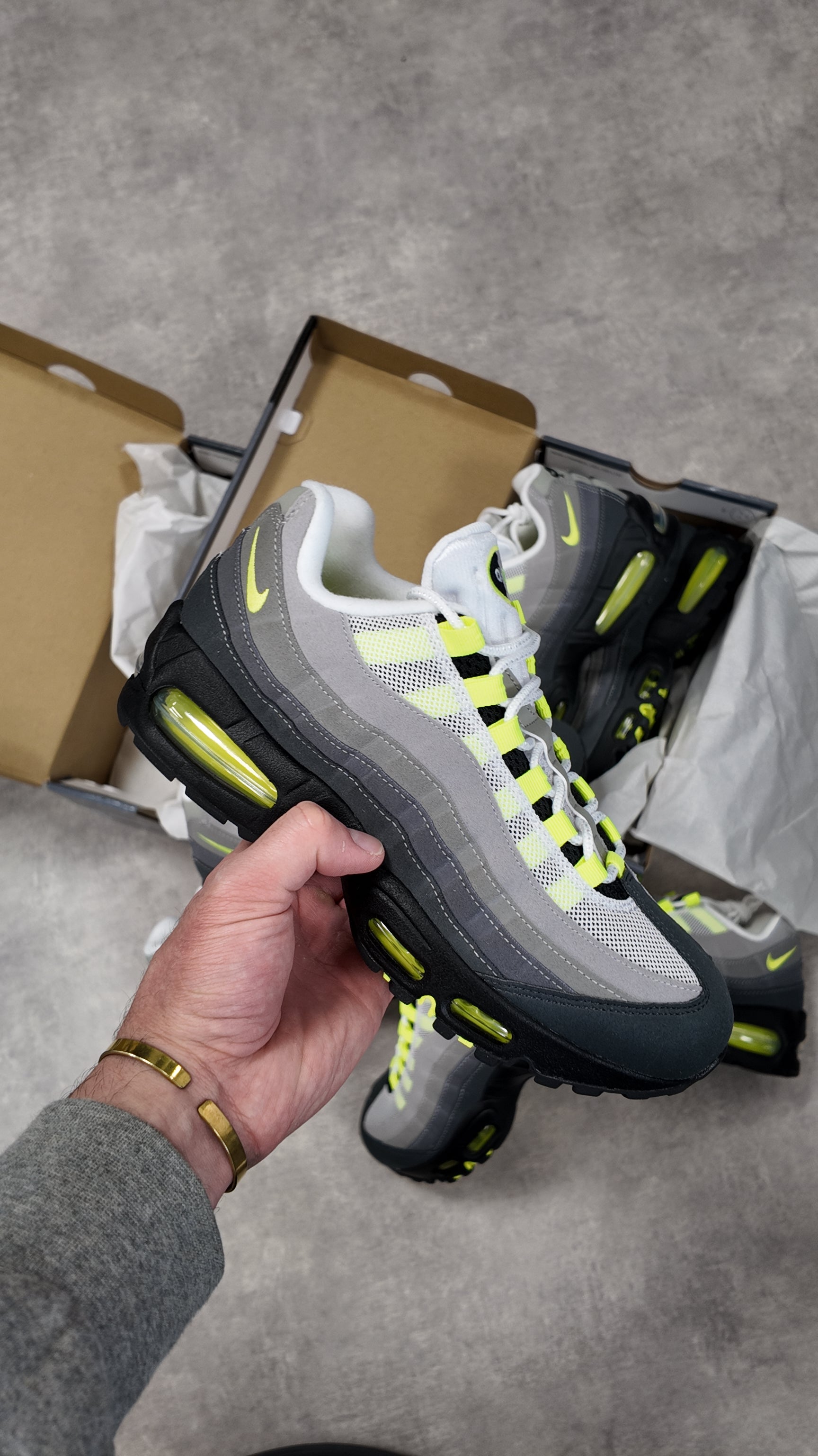 AIR MAX 95 NEON