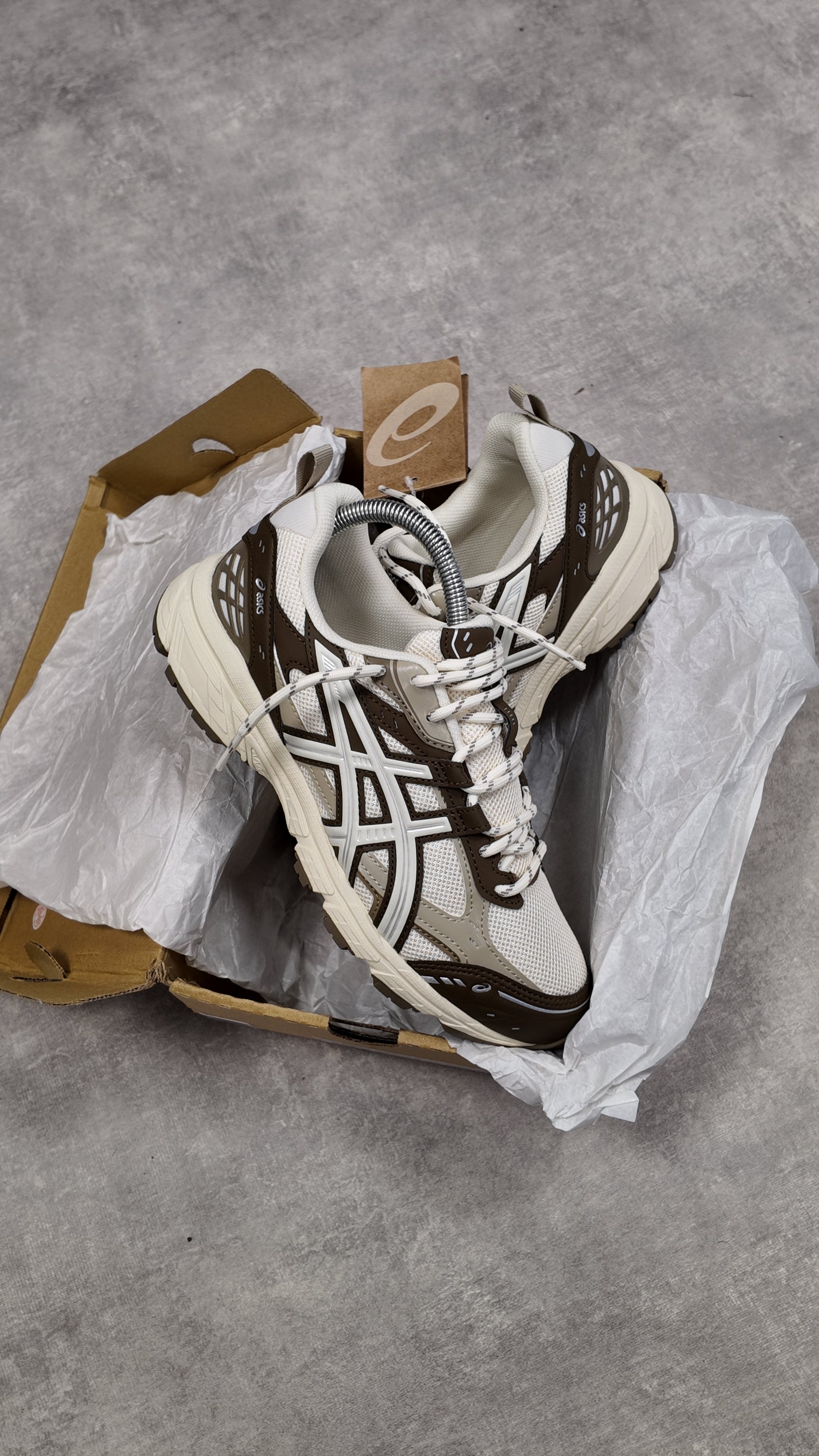 ASICS GEL-NUNOBIKI - CREAM/BROWN STORM