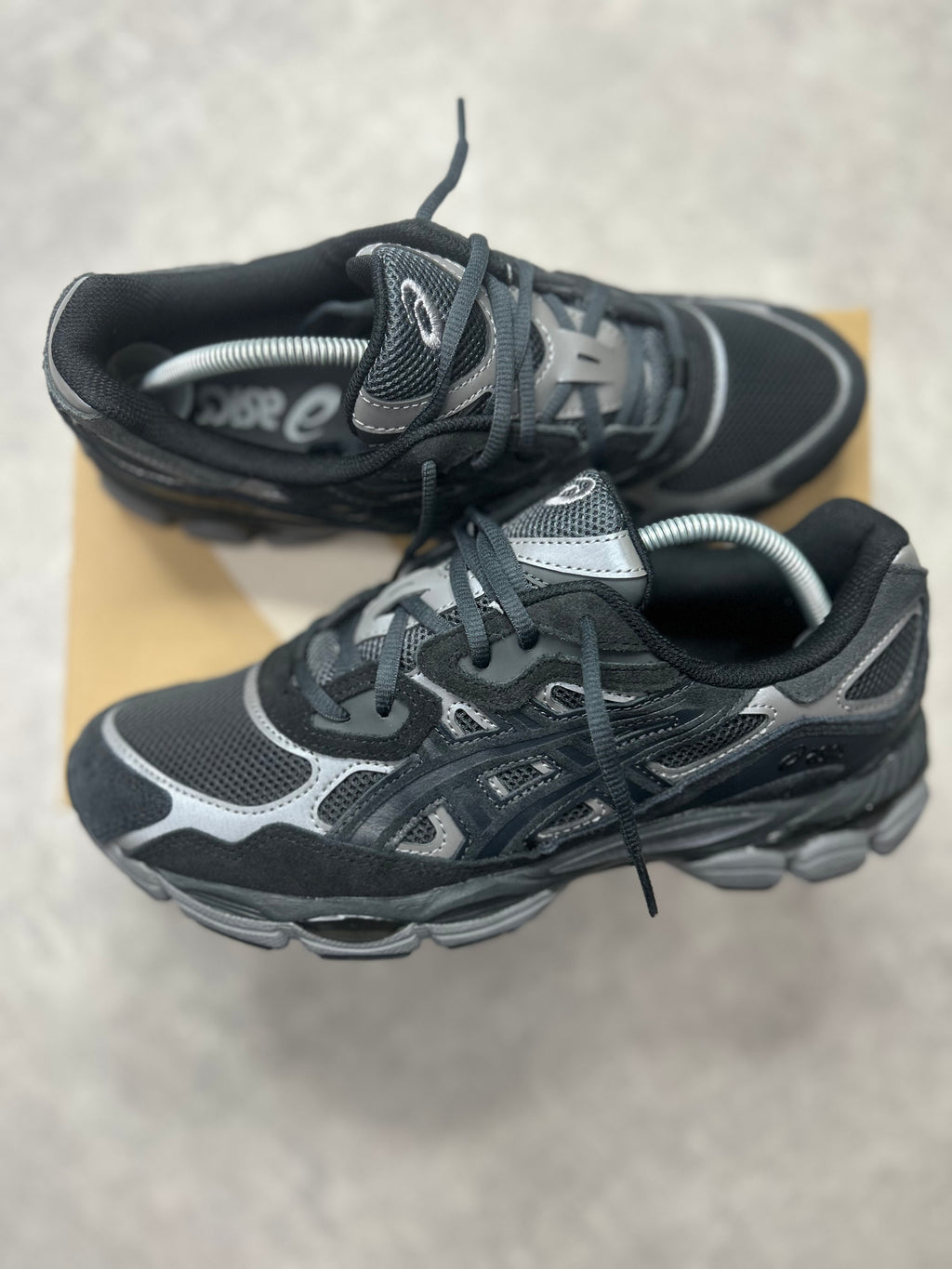 Asics Gel NYC black graphite grey