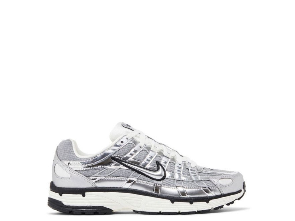 NIKE- P6000 Metallic Silver Sail
