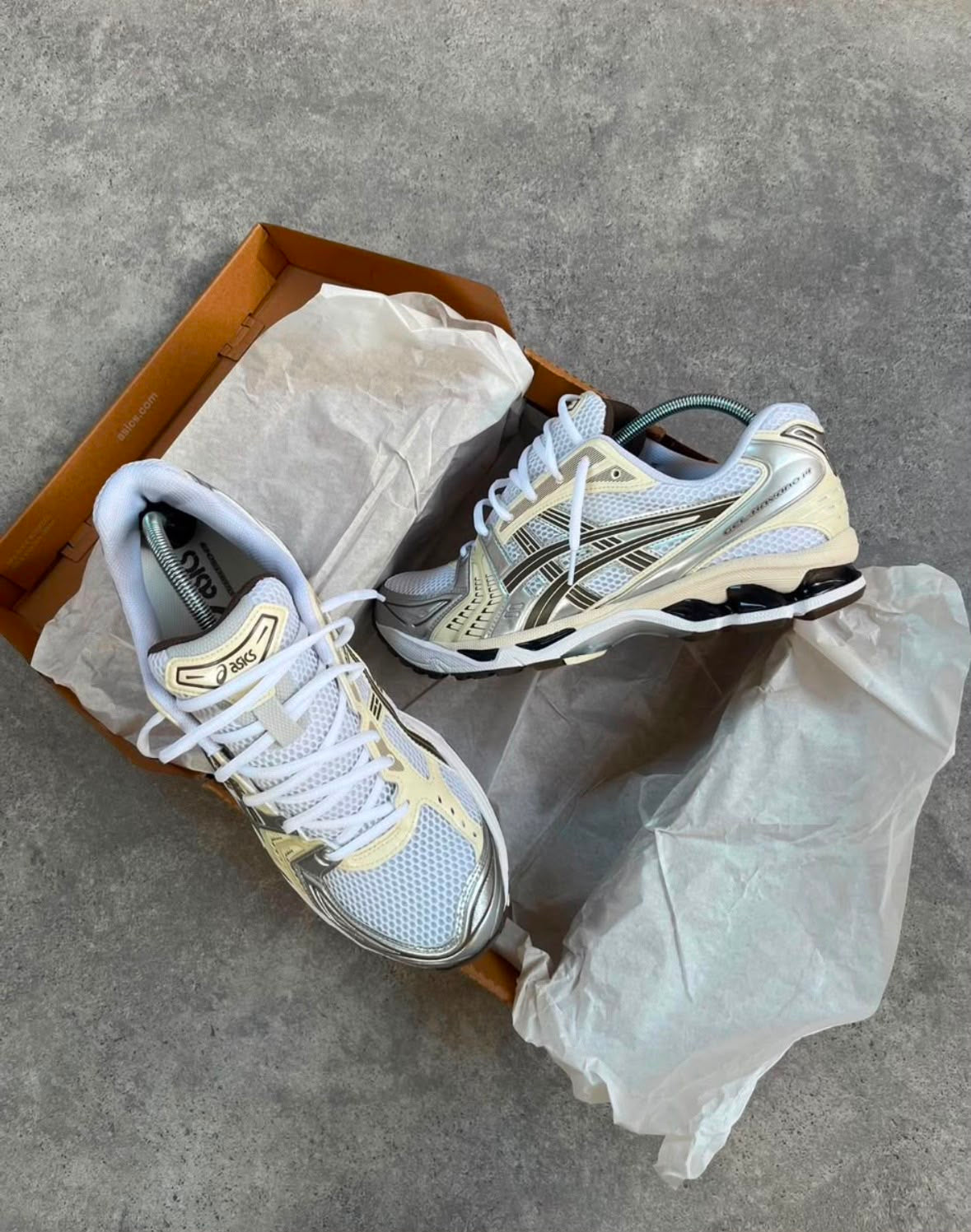 ASICS GEL-KAYANO 14 WHITE/IVORY