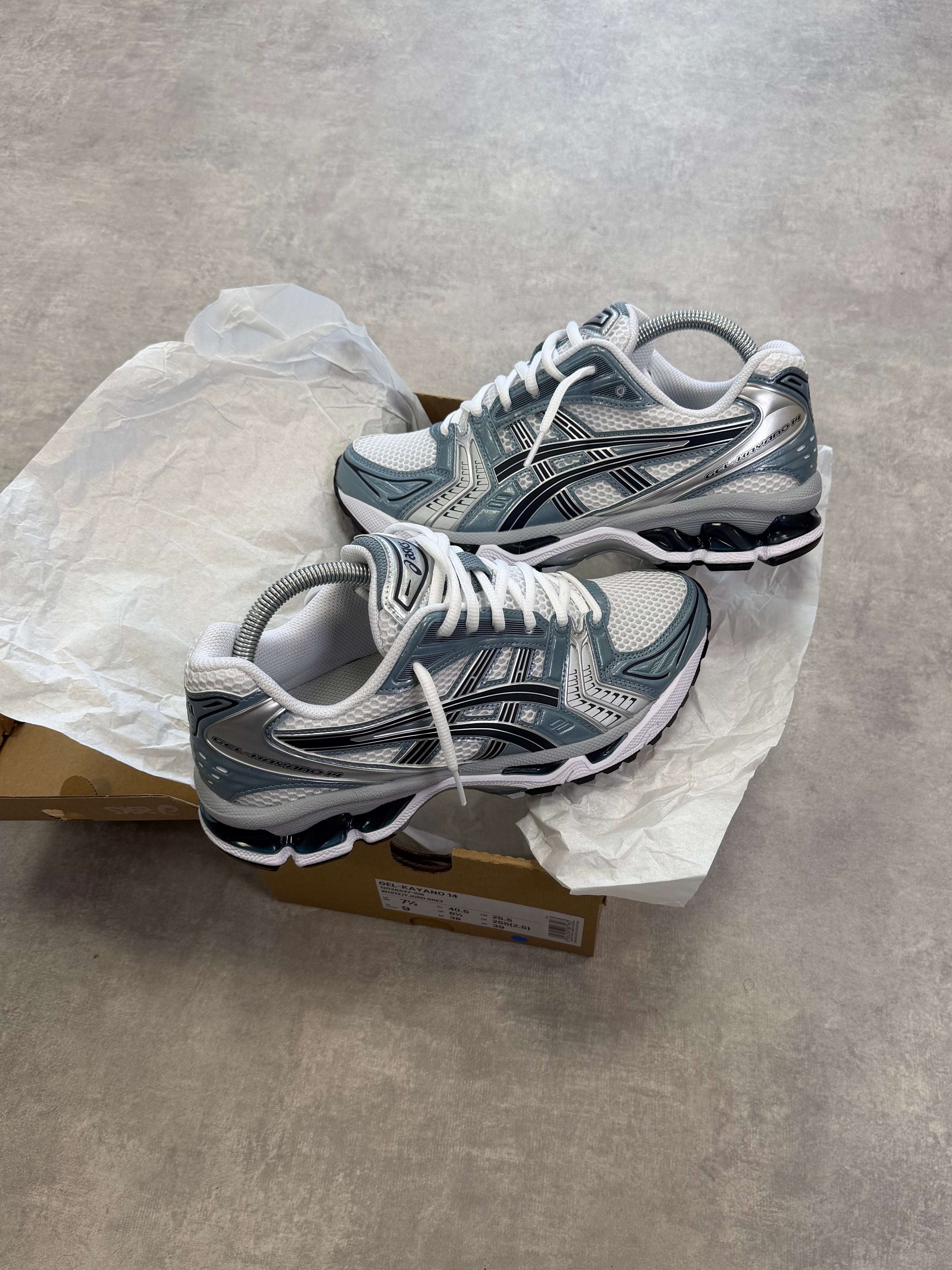 ASICS GEL-KAYANO 14  WHITE/FJORD GREY