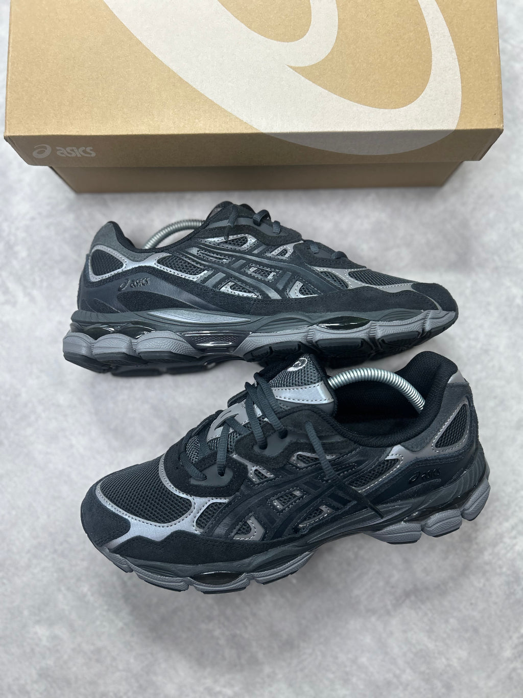 Asics Gel NYC black graphite grey