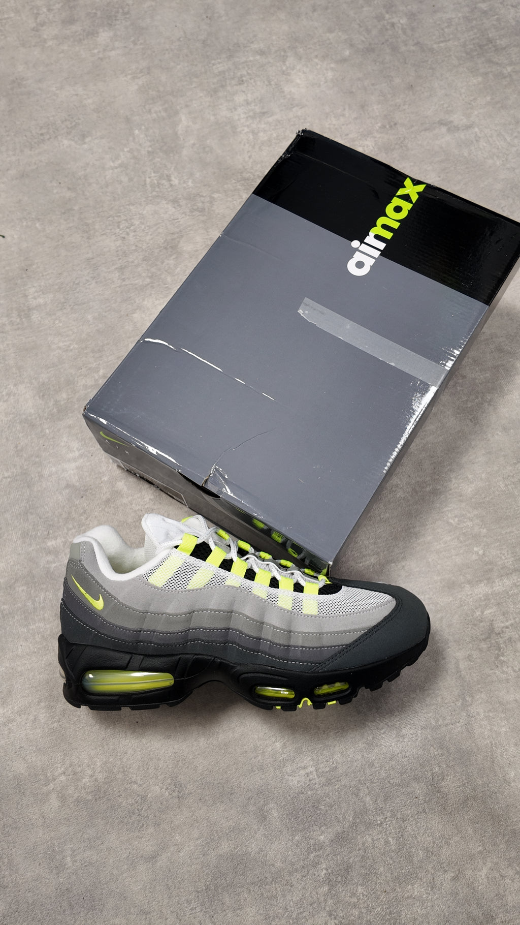 AIR MAX 95 NEON