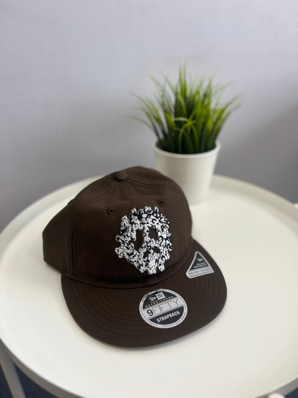 Denim Tears peace Wreath SnapBack Cap Brown