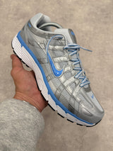 NIKE- P6000 Platinum university blue