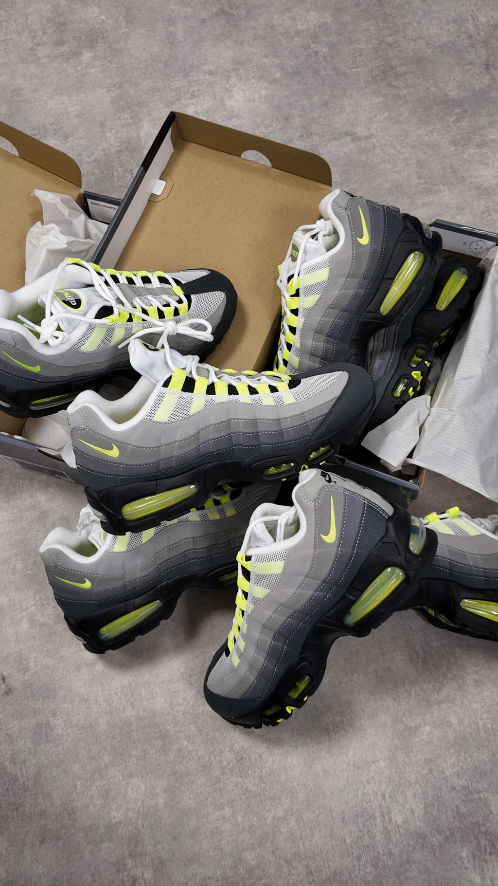 AIR MAX 95 NEON