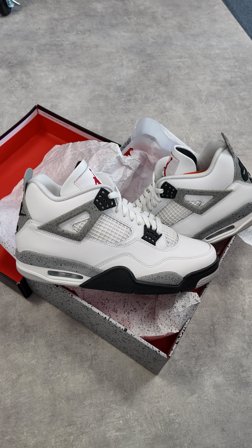 Air Jordan 4 white cement