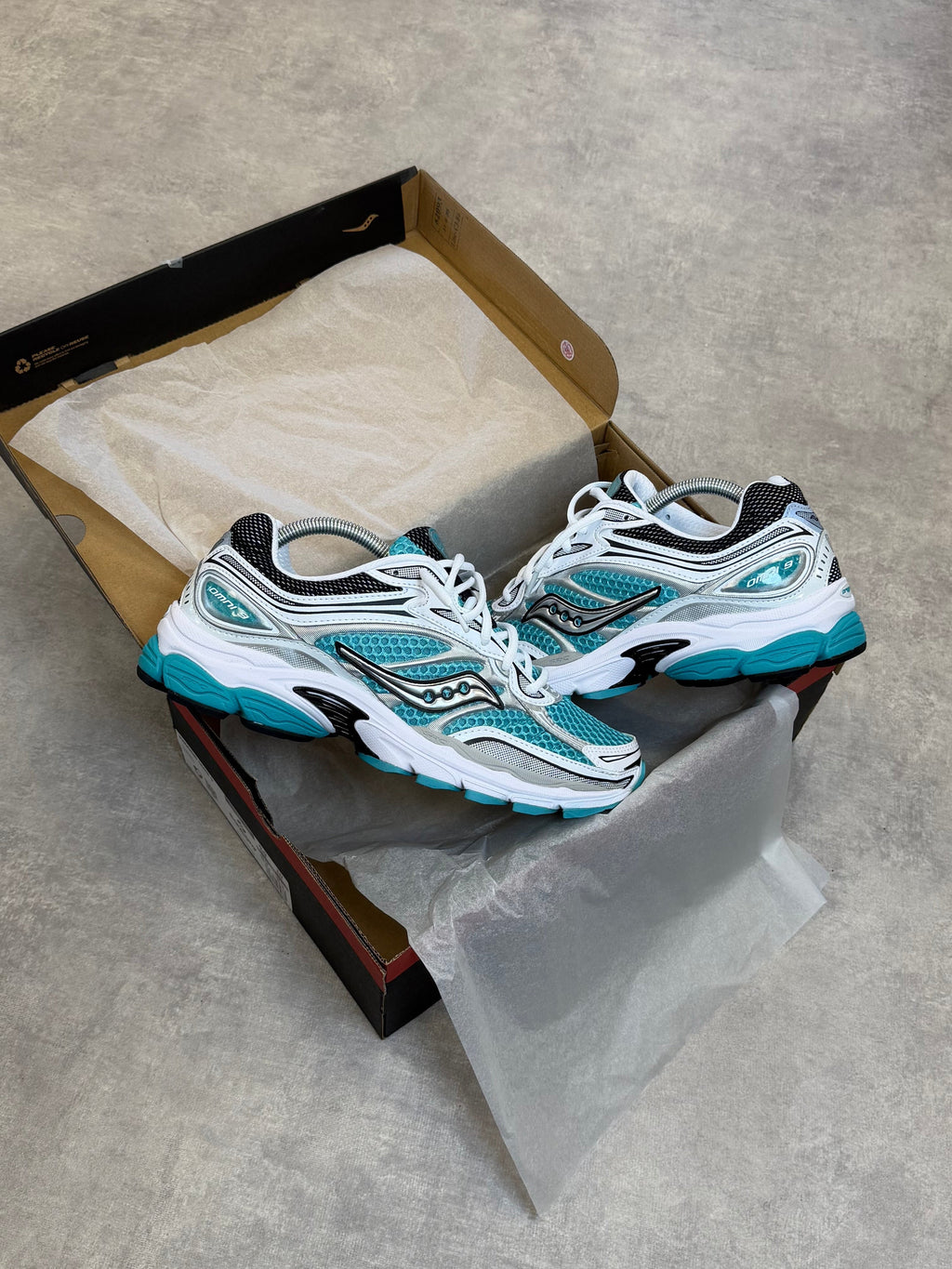 SAUCONY PROGRID OMNI 9 TRANQUIL BLUE
