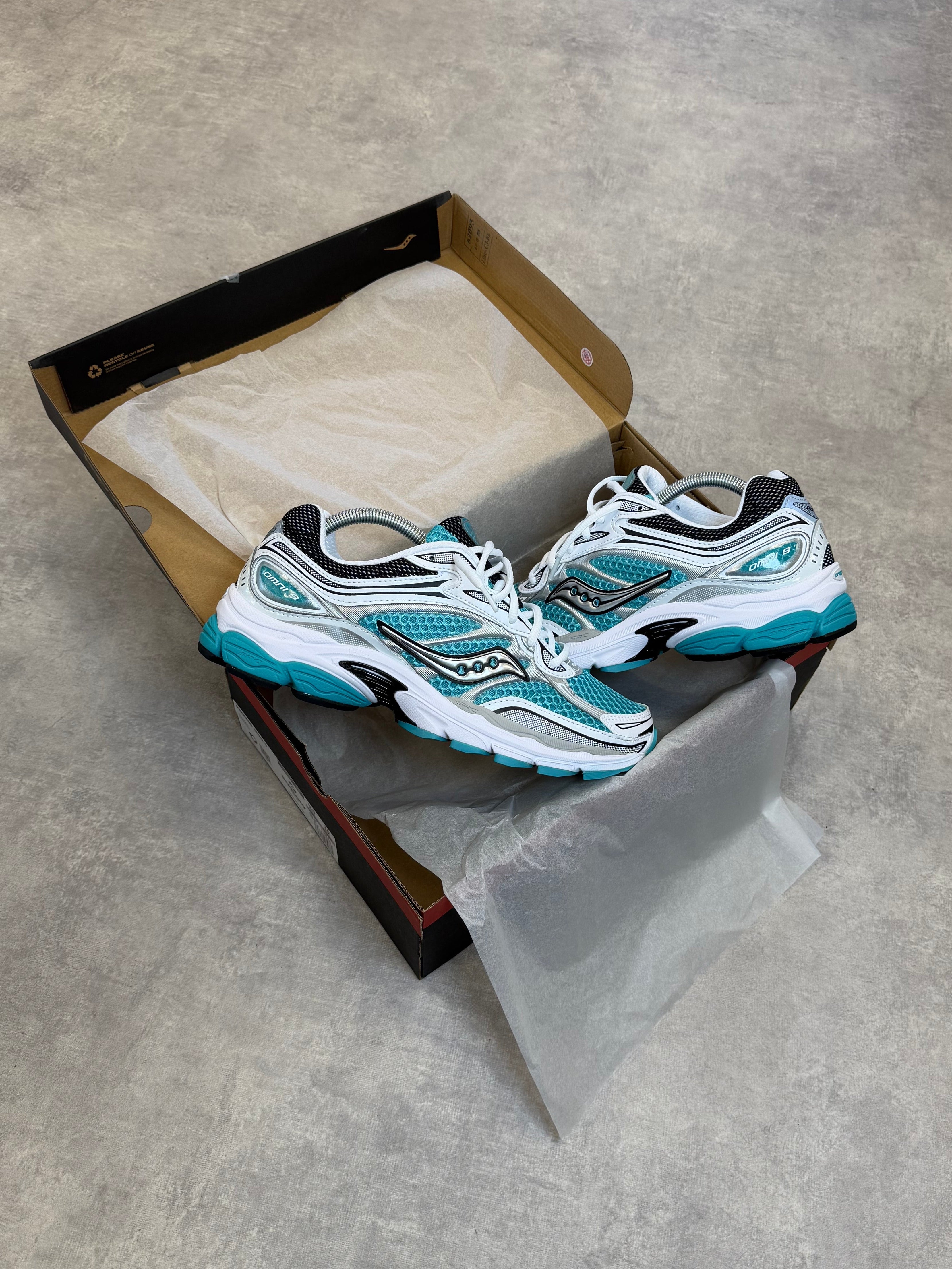 SAUCONY PROGRID OMNI 9 TRANQUIL BLUE