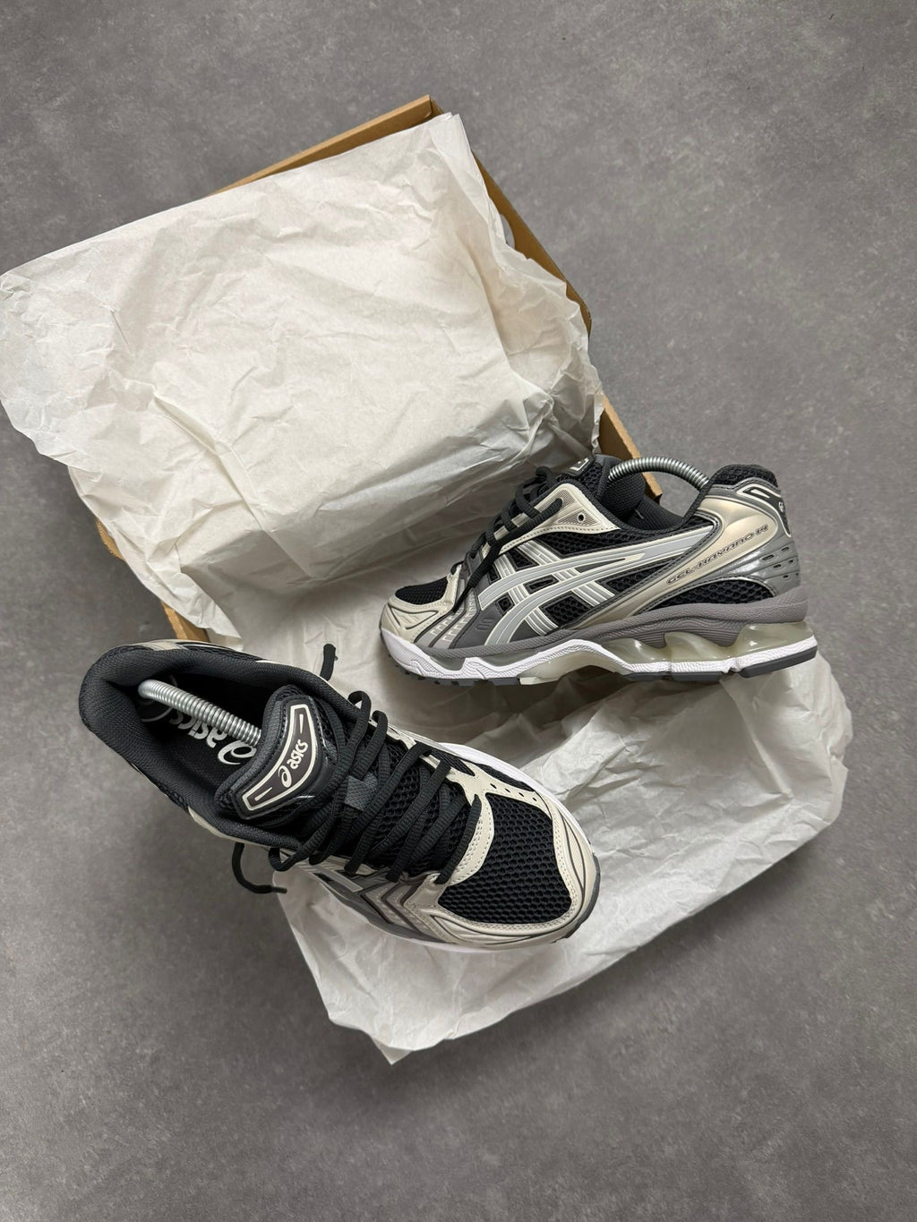 ASICS GEL-KAYANO 14 OBSIDIAN/ GREY