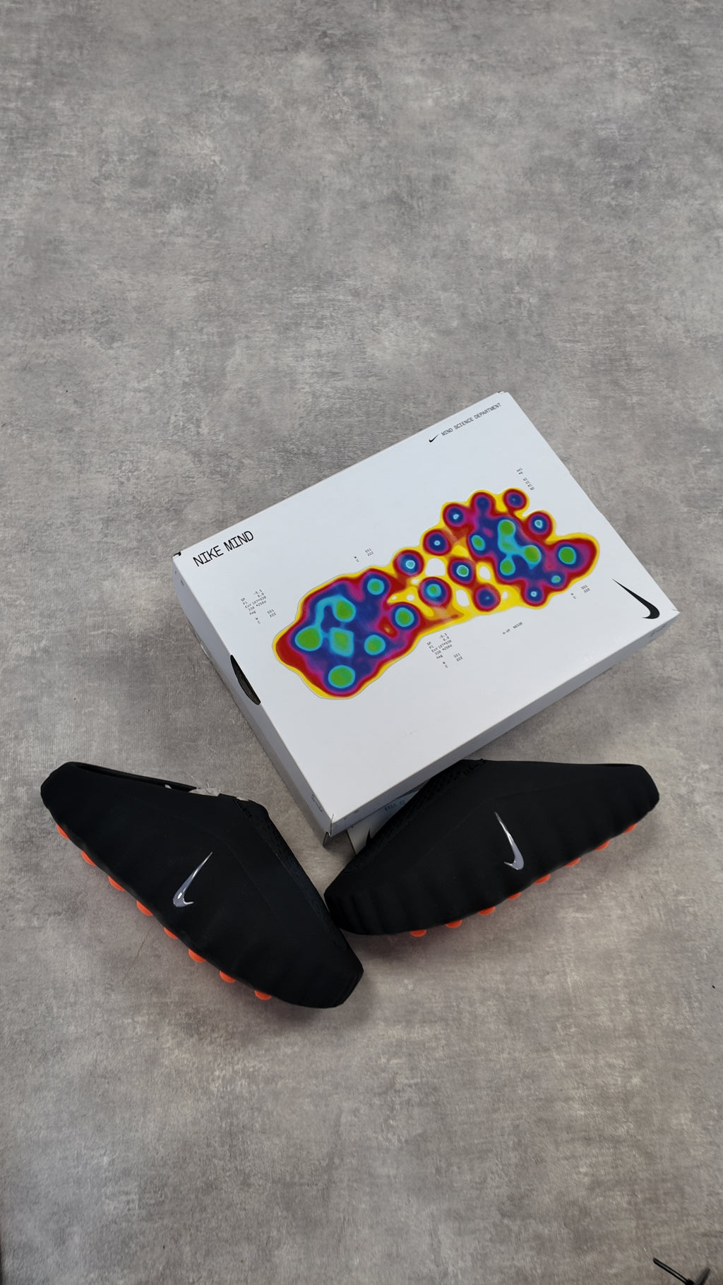 NIKE MIND 001 BLACK