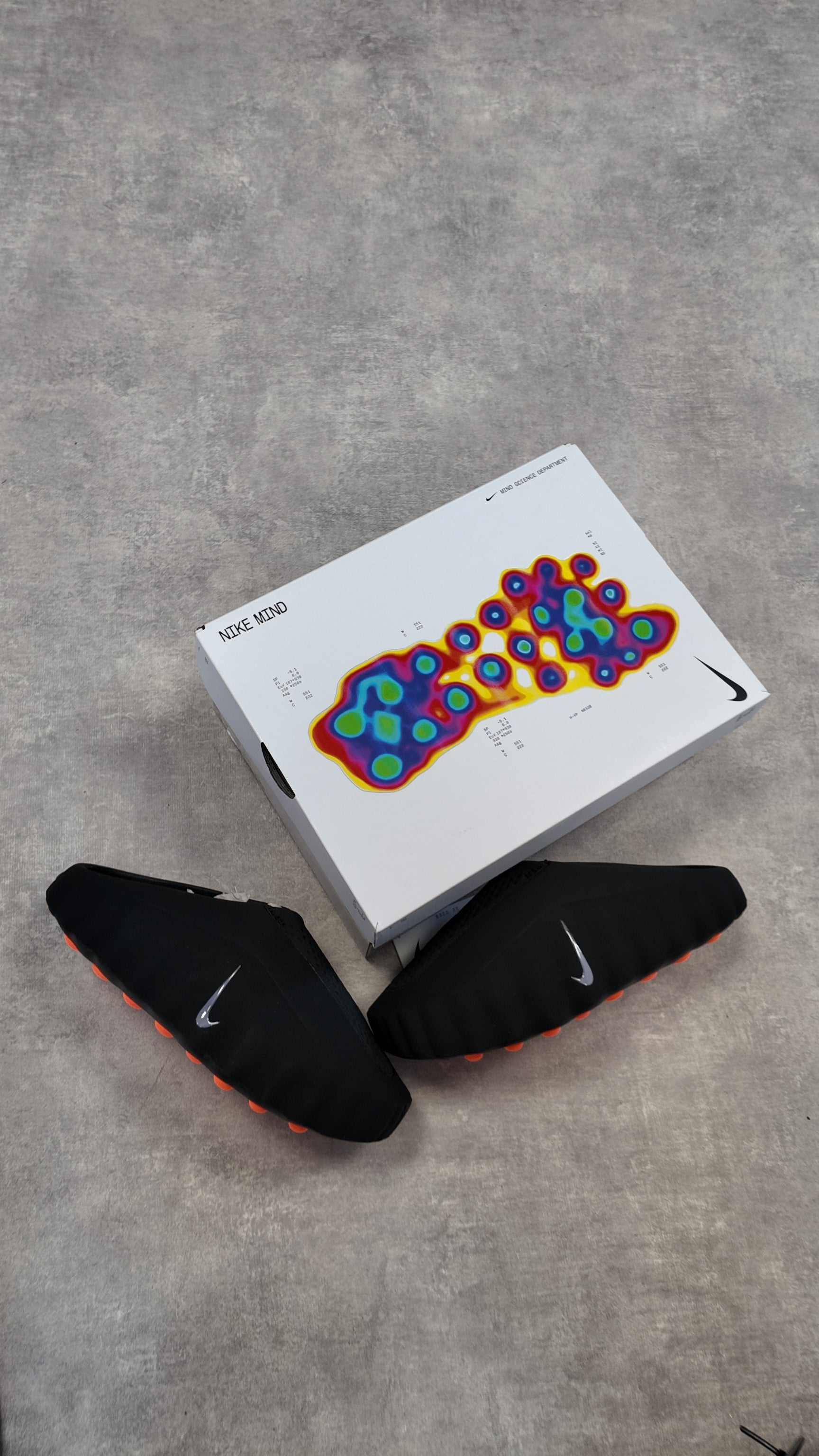 NIKE MIND 001 BLACK