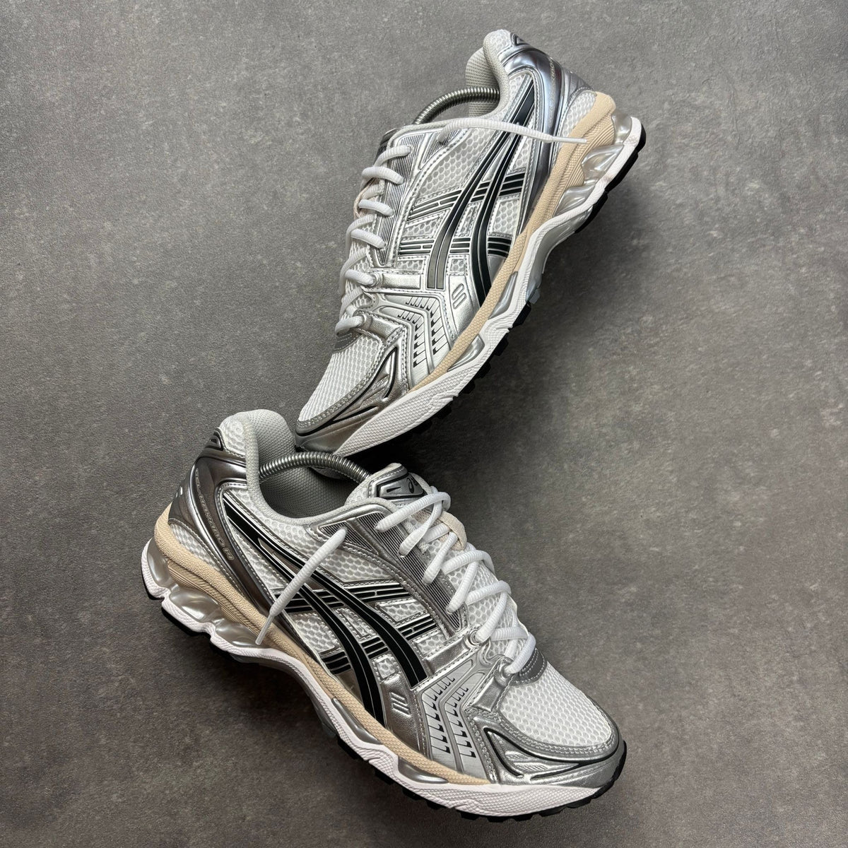 ASICS GEL-KAYANO 14 GRAPHITE GREY WHITE