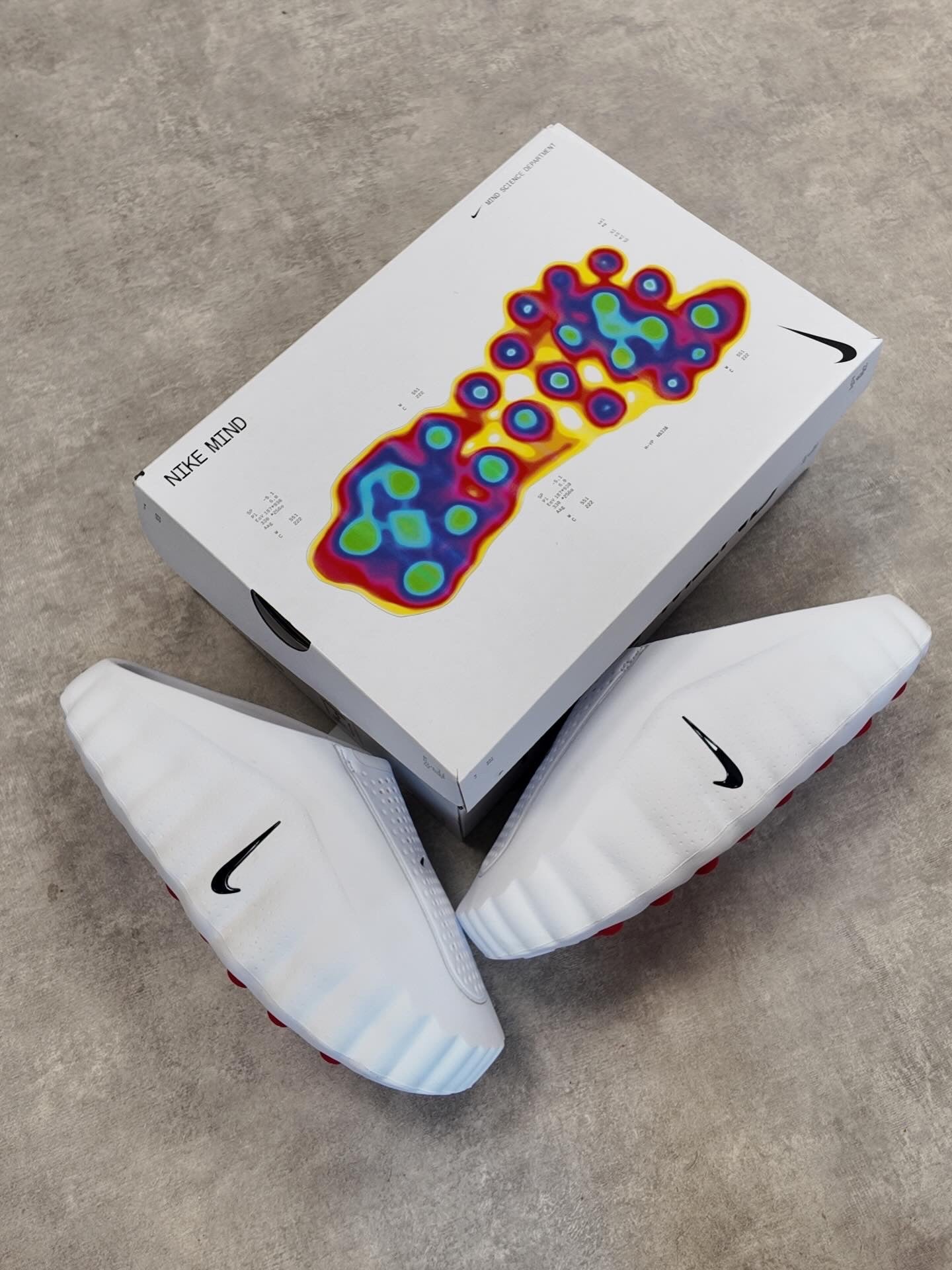 NIKE MIND 001 WHITE SPEED RED