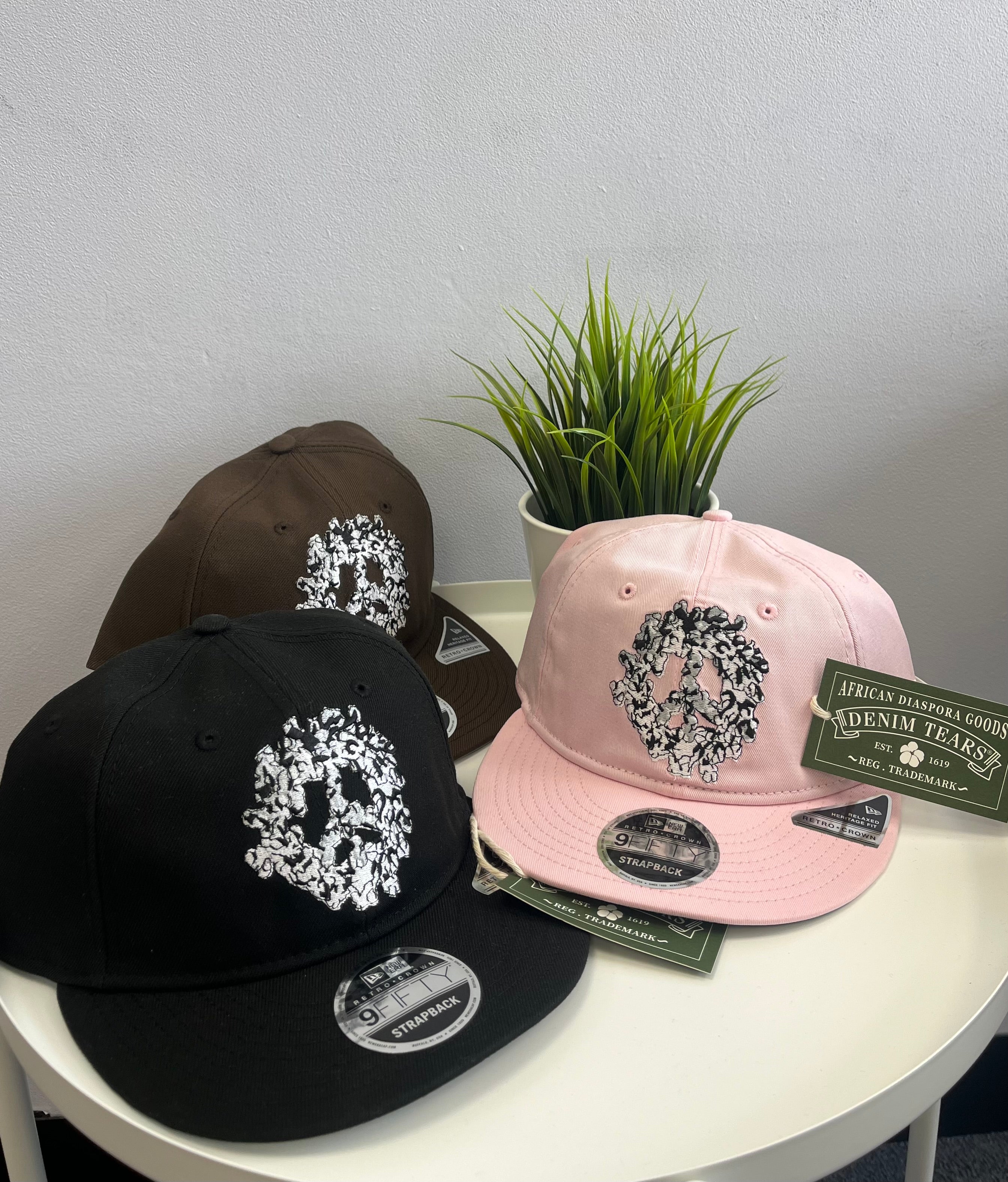 Denim Tears peace Wreath SnapBack Cap Brown