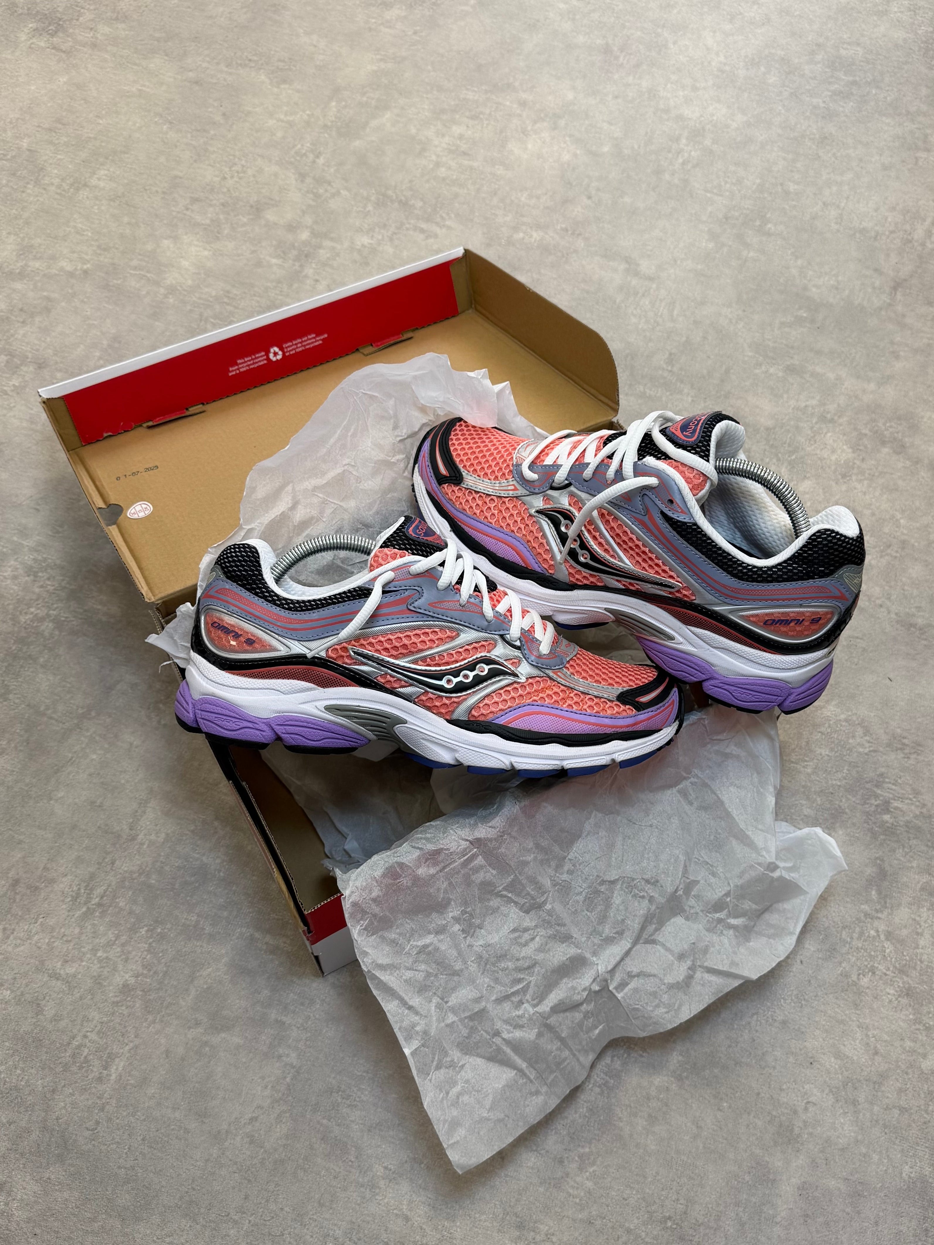 SAUCONY PROGRID OMNI 9  PINK/PURPLE