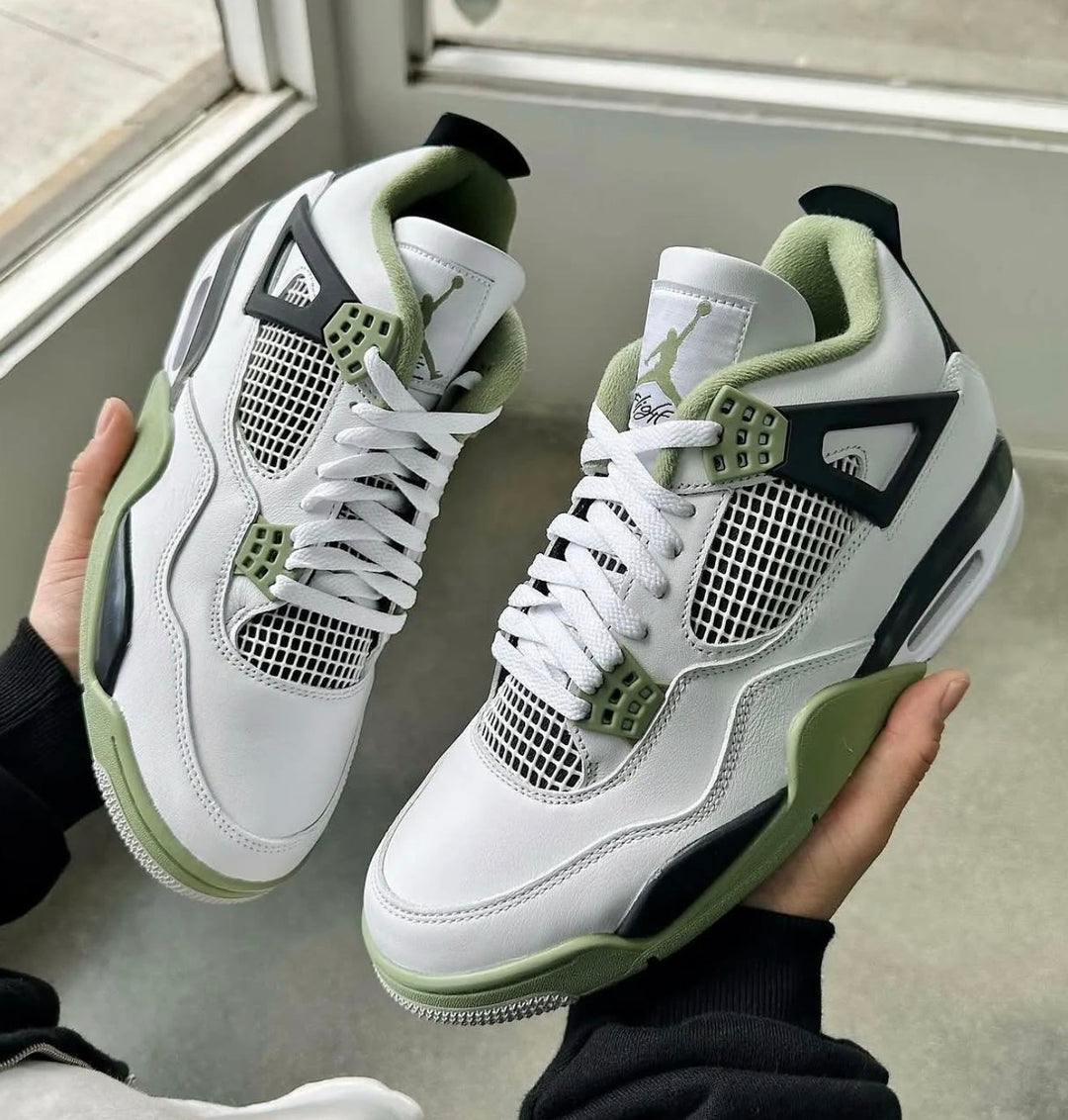 Air Jordan 4 Retro – Seafoam