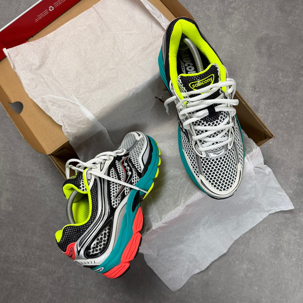 SAUCONY PROGRID OMNI 9 - MUTANT