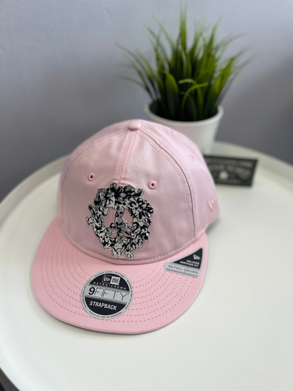 Denim Tears peace Wreath SnapBack Cap  Pink