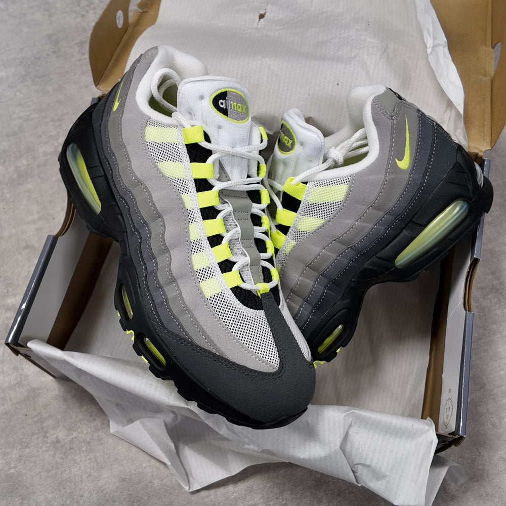 Nike Air Max 95 – Neon