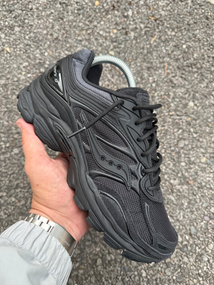 Saucony ProGrid Omni 9 – Black