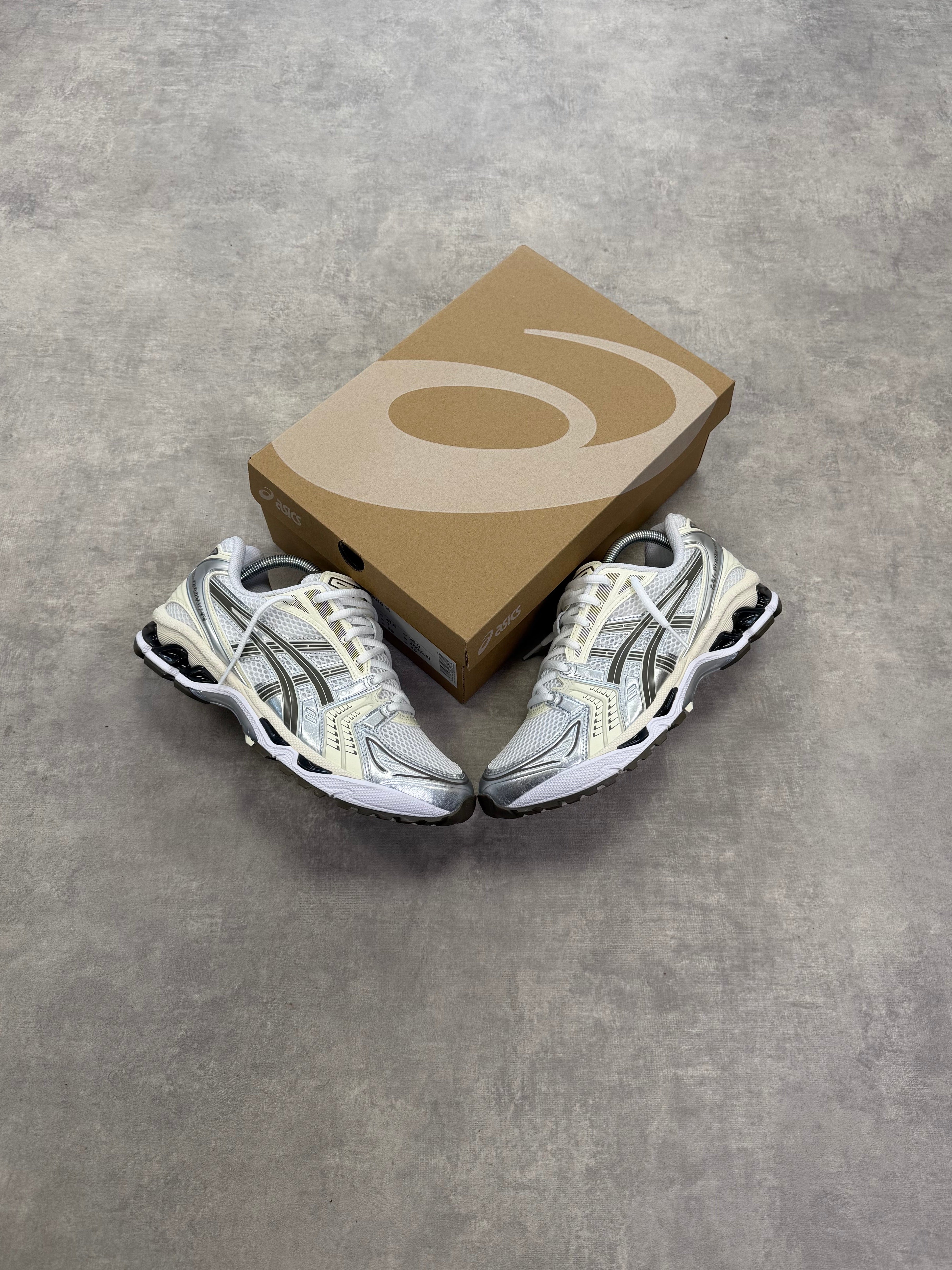 ASICS GEL-KAYANO 14 WHITE/IVORY