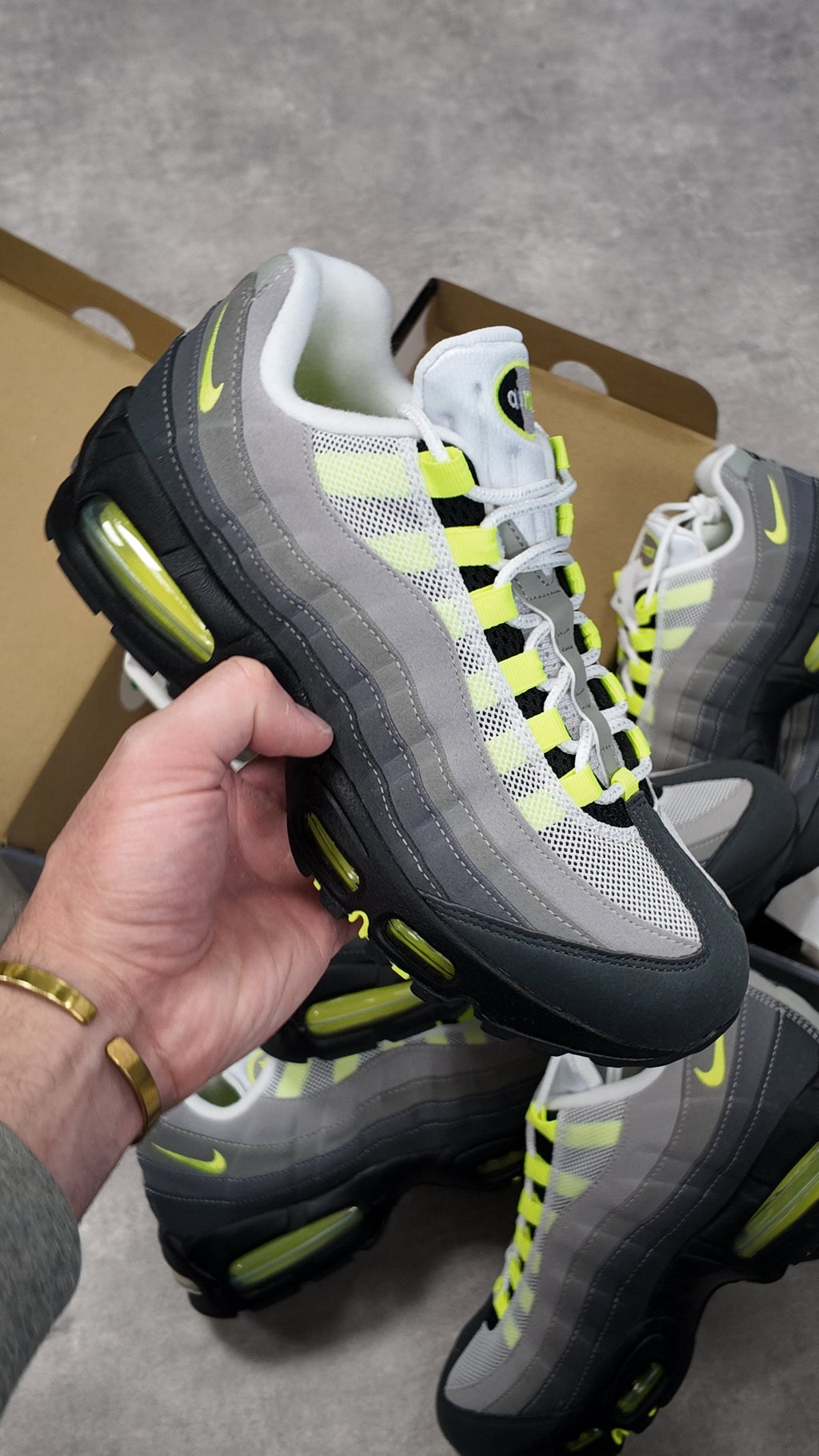 AIR MAX 95 NEON