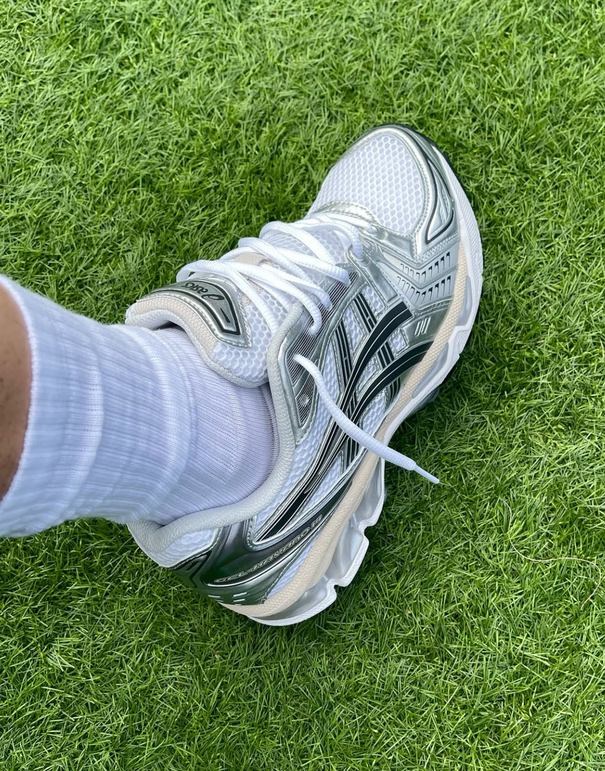 ASICS GEL-KAYANO 14 Graphite grey white