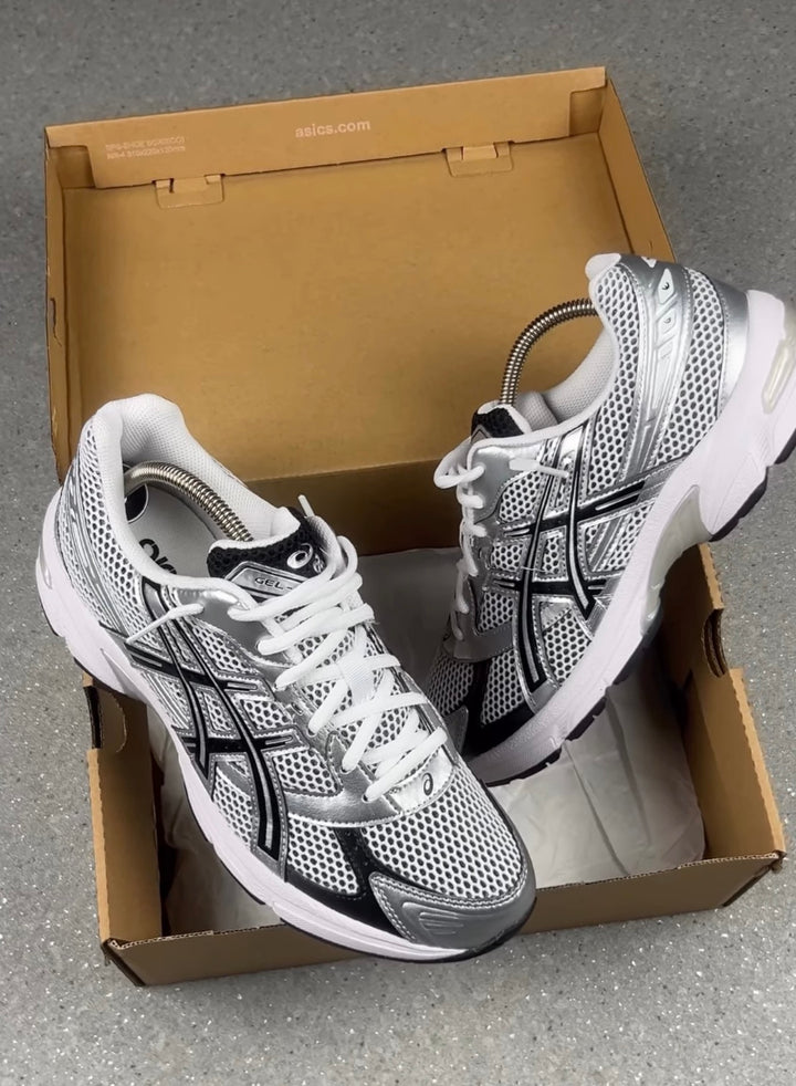 ASICS Gel-1130 – Black / White