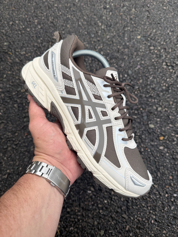ASICS Gel-Venture 6 – Cream / Brown